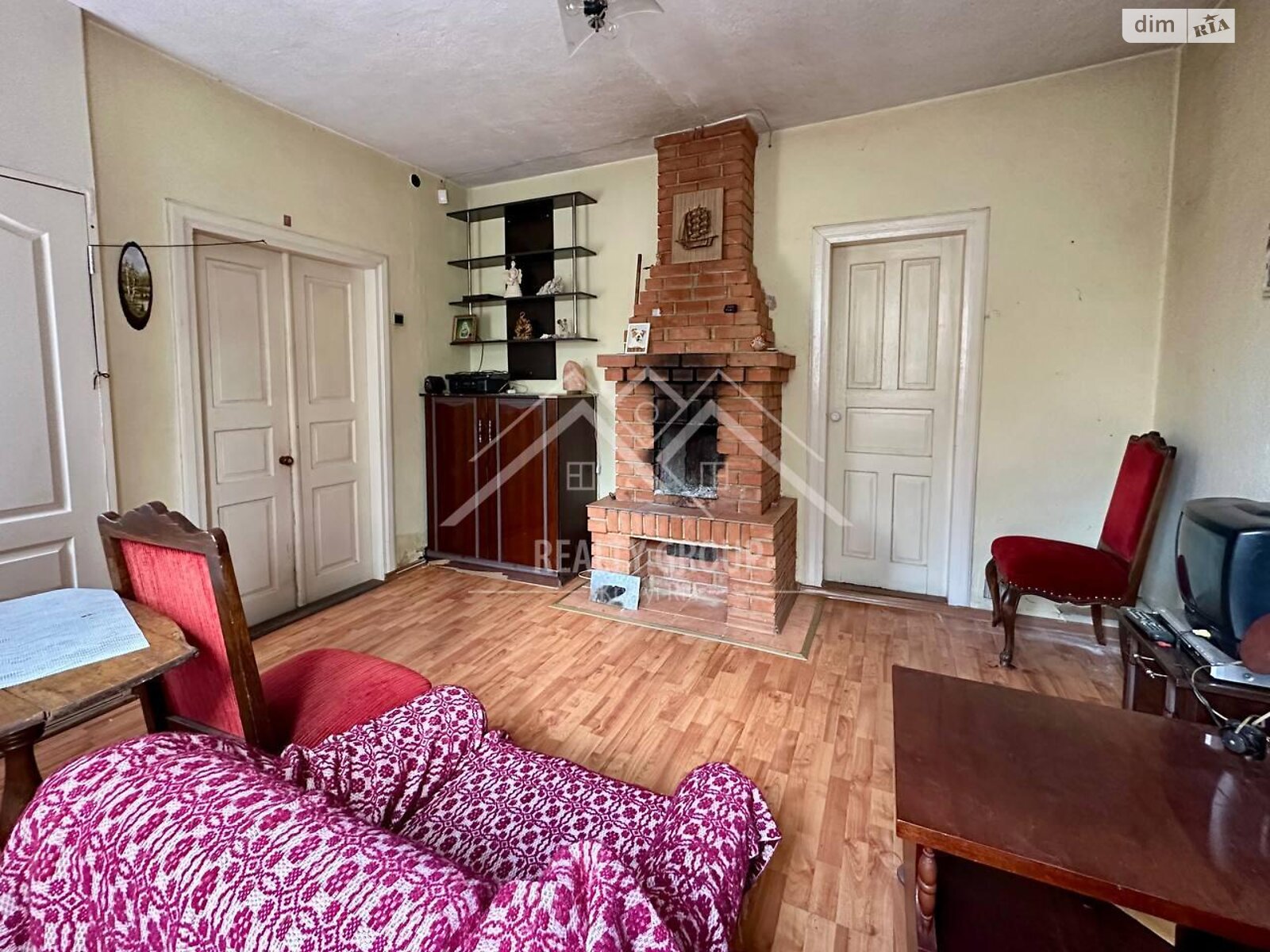 одноповерховий будинок з гаражем, 50.4 кв. м, цегла. Продаж в Кривому Розі, район Металургійний фото 1 одноповерховий будинок з гаражем, 50.4 кв. м, цегла. Продаж в Кривому Розі, район Металургійний фото 1