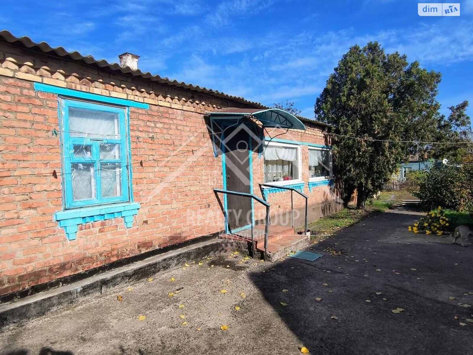 одноэтажный дом с гаражом, 88 кв. м, кирпич. Продажа в Кривом Роге район Покровский фото 1