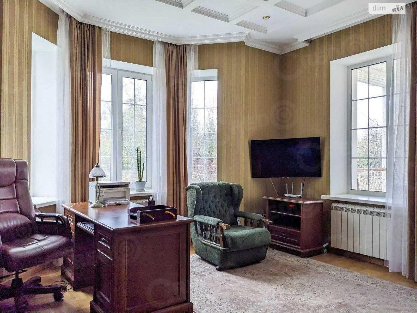 триповерховий будинок, 420 кв. м, кирпич. Продаж в Кривому Розі, район Покровський фото 1 триповерховий будинок, 420 кв. м, кирпич. Продаж в Кривому Розі, район Покровський фото 1
