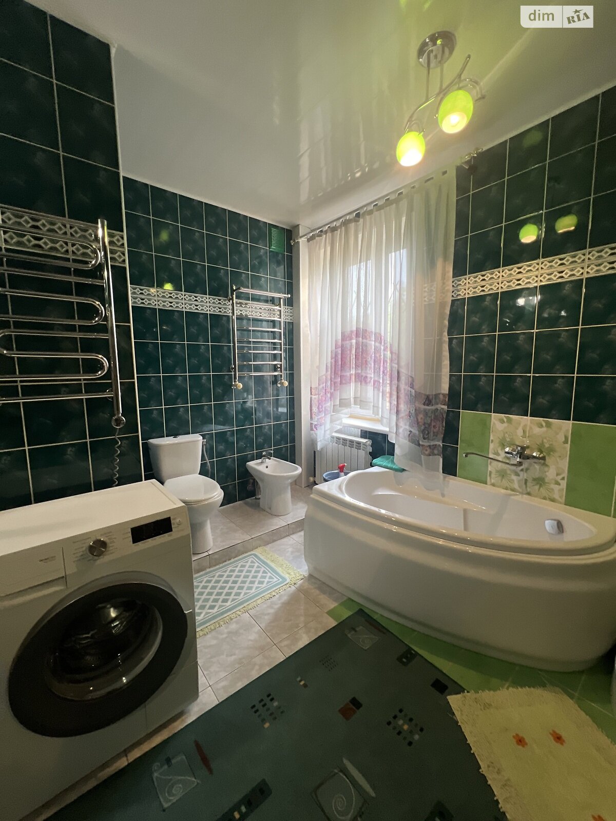 двухэтажный дом с гаражом, 272.9 кв. м, кирпич. Продажа в Кривом Роге район Саксаганский фото 1 двухэтажный дом с гаражом, 272.9 кв. м, кирпич. Продажа в Кривом Роге район Саксаганский фото 1