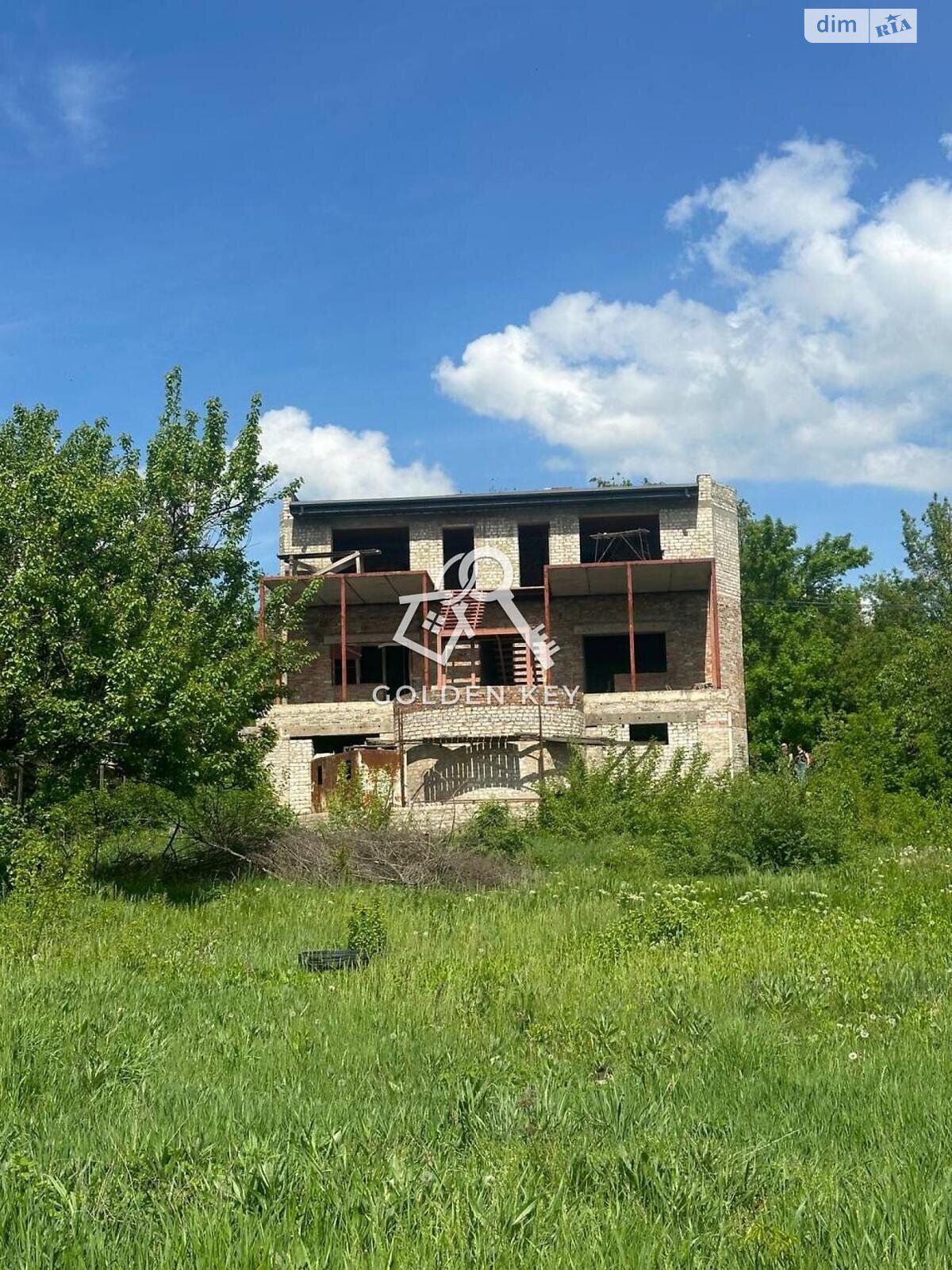 трехэтажный дом, 300 кв. м, монолит. Продажа в Кривом Роге район Саксаганский фото 1 трехэтажный дом, 300 кв. м, монолит. Продажа в Кривом Роге район Саксаганский фото 1