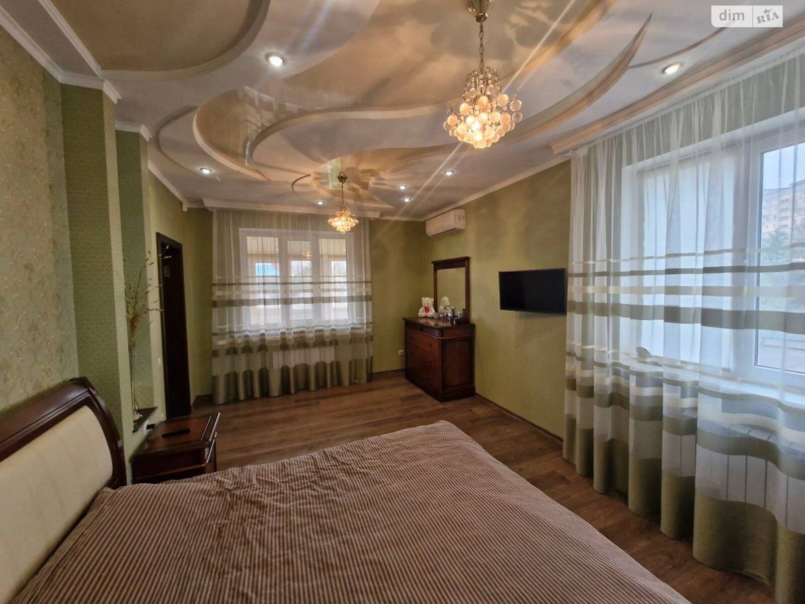 двухэтажный дом с балконом, 150 кв. м, ракушечник (ракушняк). Продажа в Кривом Роге район Саксаганский фото 1 двухэтажный дом с балконом, 150 кв. м, ракушечник (ракушняк). Продажа в Кривом Роге район Саксаганский фото 1