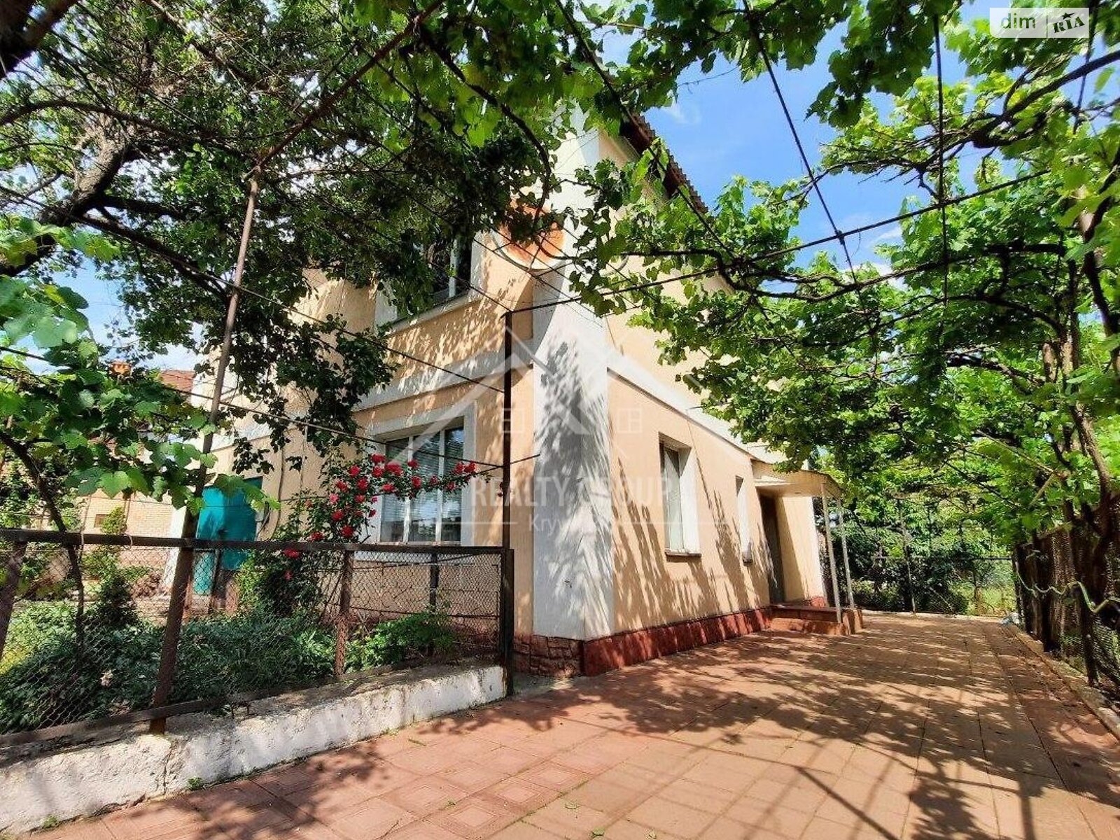 двоповерховий будинок з гаражем, 197.2 кв. м, шлакоблок. Продаж в Кривому Розі, район Тернівський фото 1 двоповерховий будинок з гаражем, 197.2 кв. м, шлакоблок. Продаж в Кривому Розі, район Тернівський фото 1