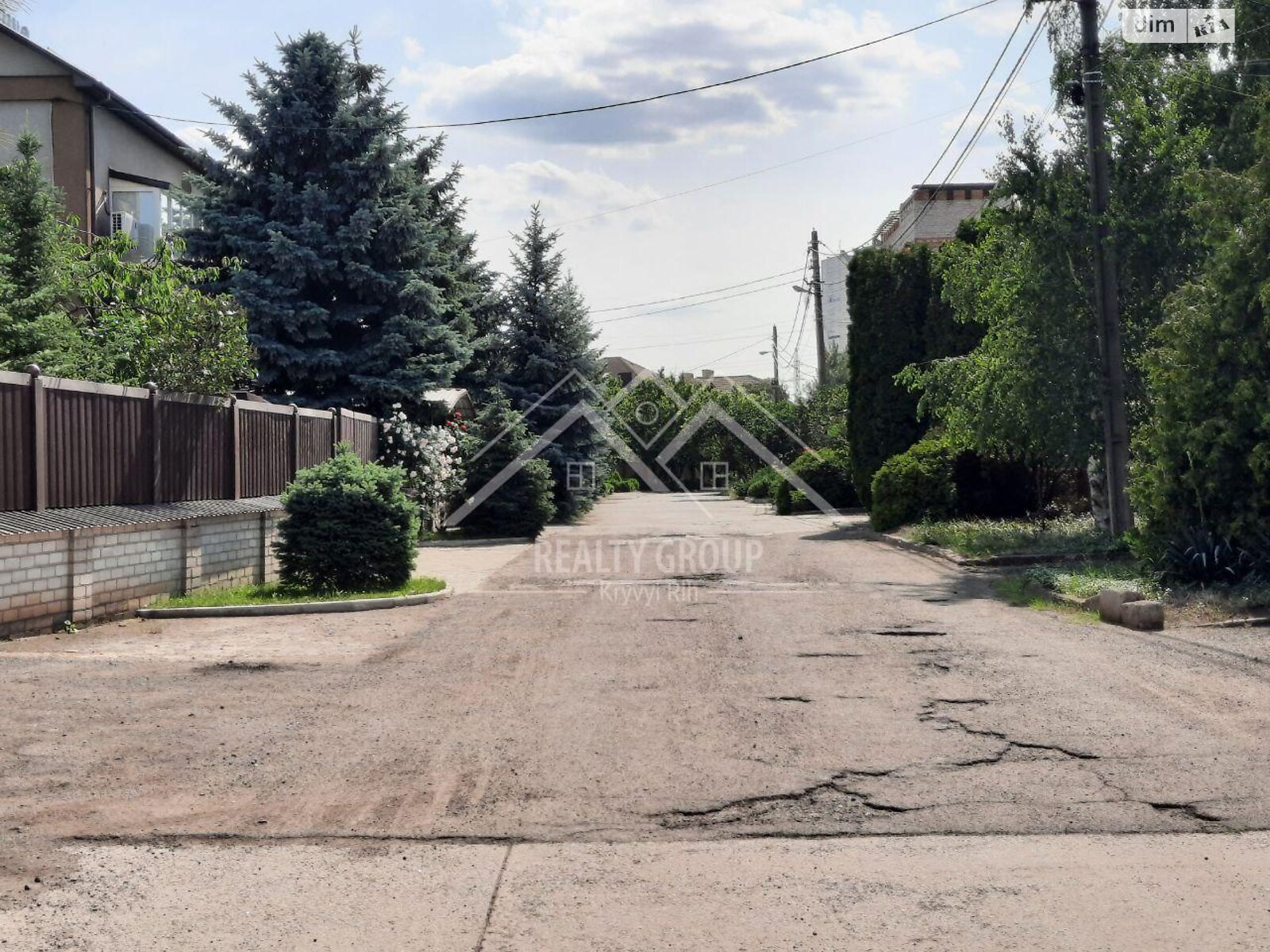 двоповерховий будинок з гаражем, 197.2 кв. м, шлакоблок. Продаж в Кривому Розі, район Тернівський фото 1 двоповерховий будинок з гаражем, 197.2 кв. м, шлакоблок. Продаж в Кривому Розі, район Тернівський фото 1