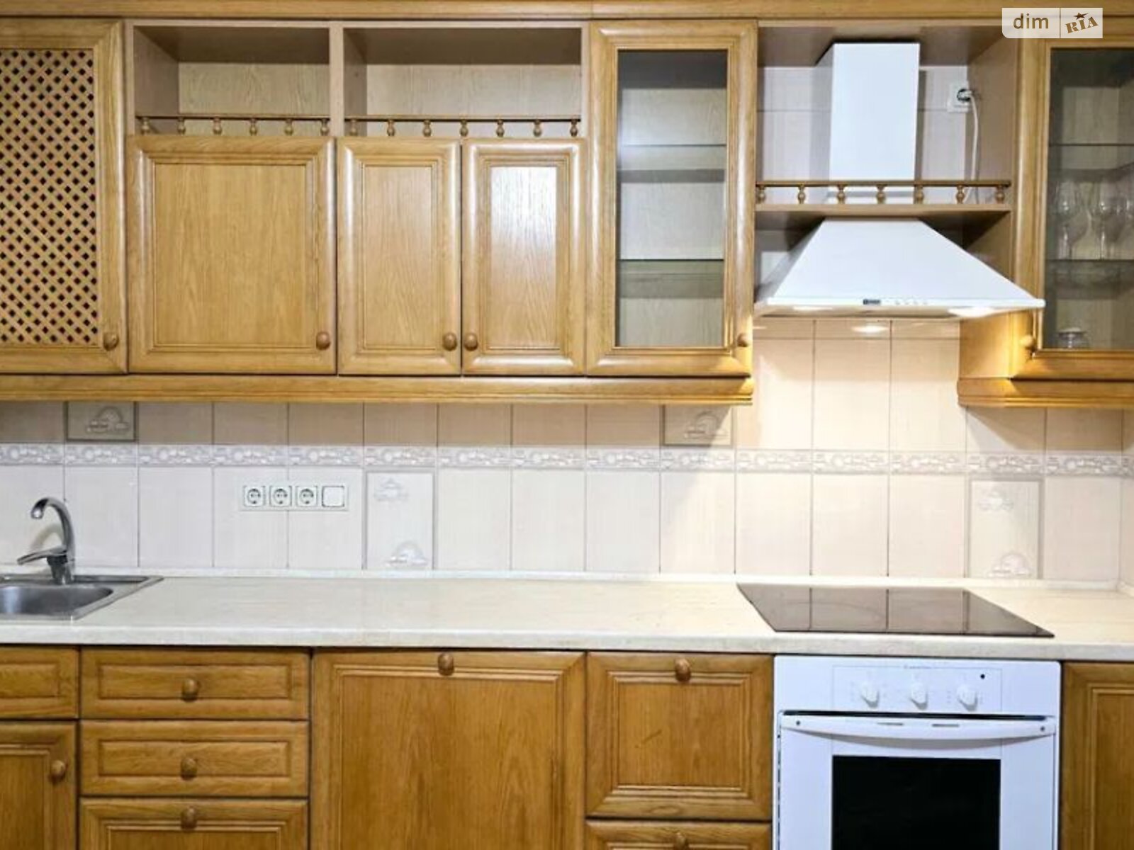 одноповерховий будинок з гаражем, 141.4 кв. м, цегла. Продаж в Кривому Розі, район Тернівський фото 1 одноповерховий будинок з гаражем, 141.4 кв. м, цегла. Продаж в Кривому Розі, район Тернівський фото 1