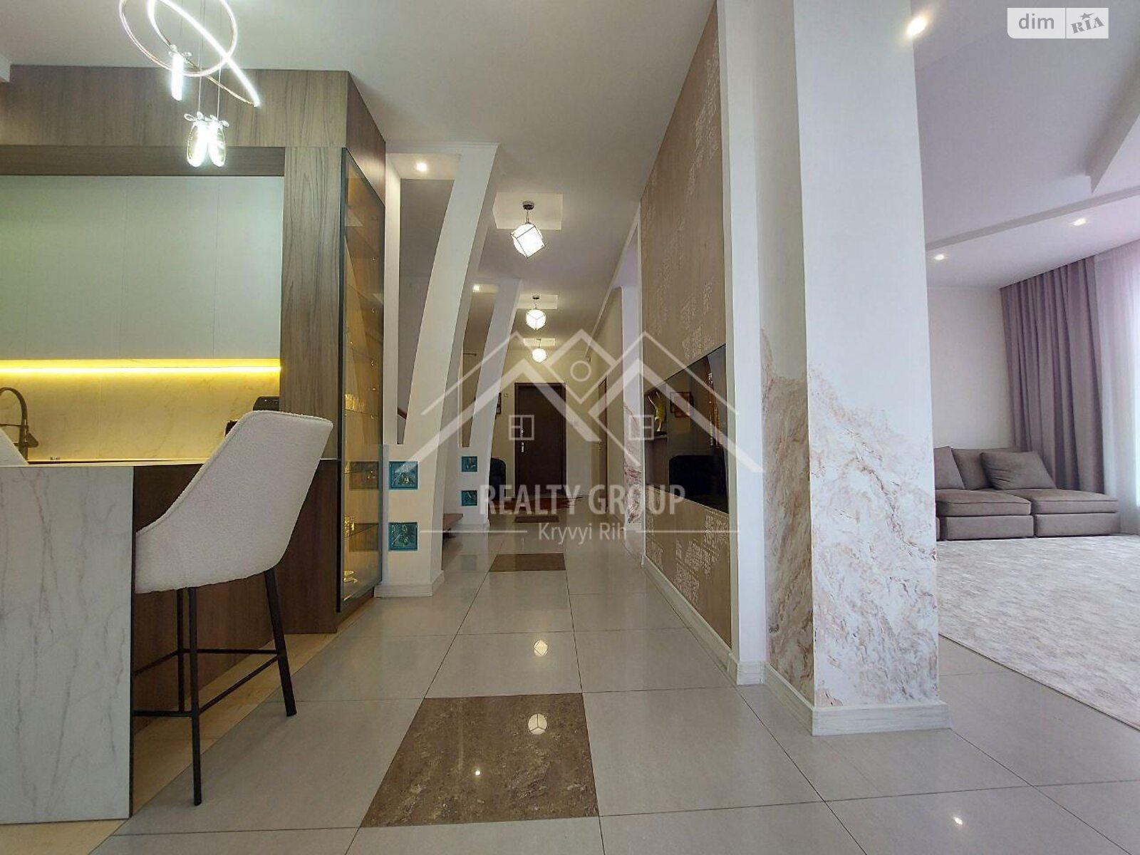 двоповерховий будинок з верандою, 259.3 кв. м, цегла. Продаж в Кривому Розі, район Центрально-Міський фото 1 двоповерховий будинок з верандою, 259.3 кв. м, цегла. Продаж в Кривому Розі, район Центрально-Міський фото 1