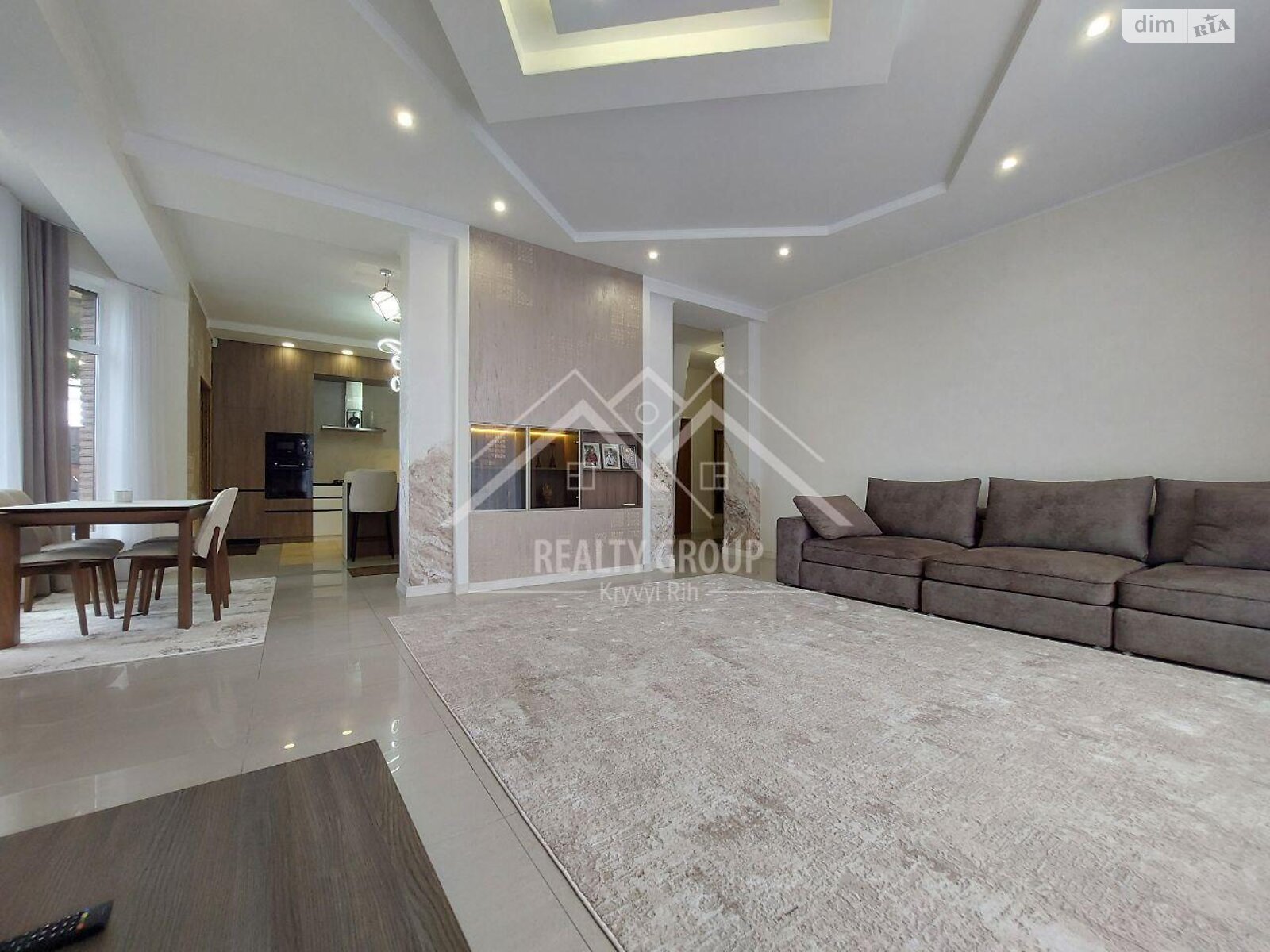 двоповерховий будинок з верандою, 259.3 кв. м, цегла. Продаж в Кривому Розі, район Центрально-Міський фото 1 двоповерховий будинок з верандою, 259.3 кв. м, цегла. Продаж в Кривому Розі, район Центрально-Міський фото 1