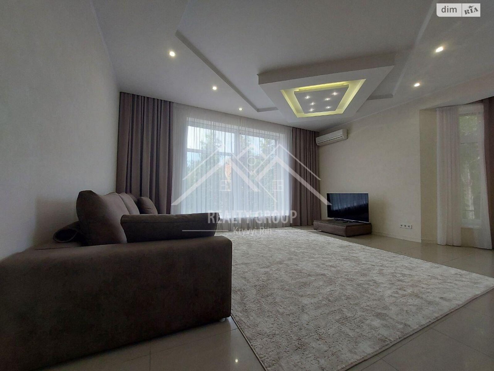 двоповерховий будинок з верандою, 259.3 кв. м, цегла. Продаж в Кривому Розі, район Центрально-Міський фото 1 двоповерховий будинок з верандою, 259.3 кв. м, цегла. Продаж в Кривому Розі, район Центрально-Міський фото 1