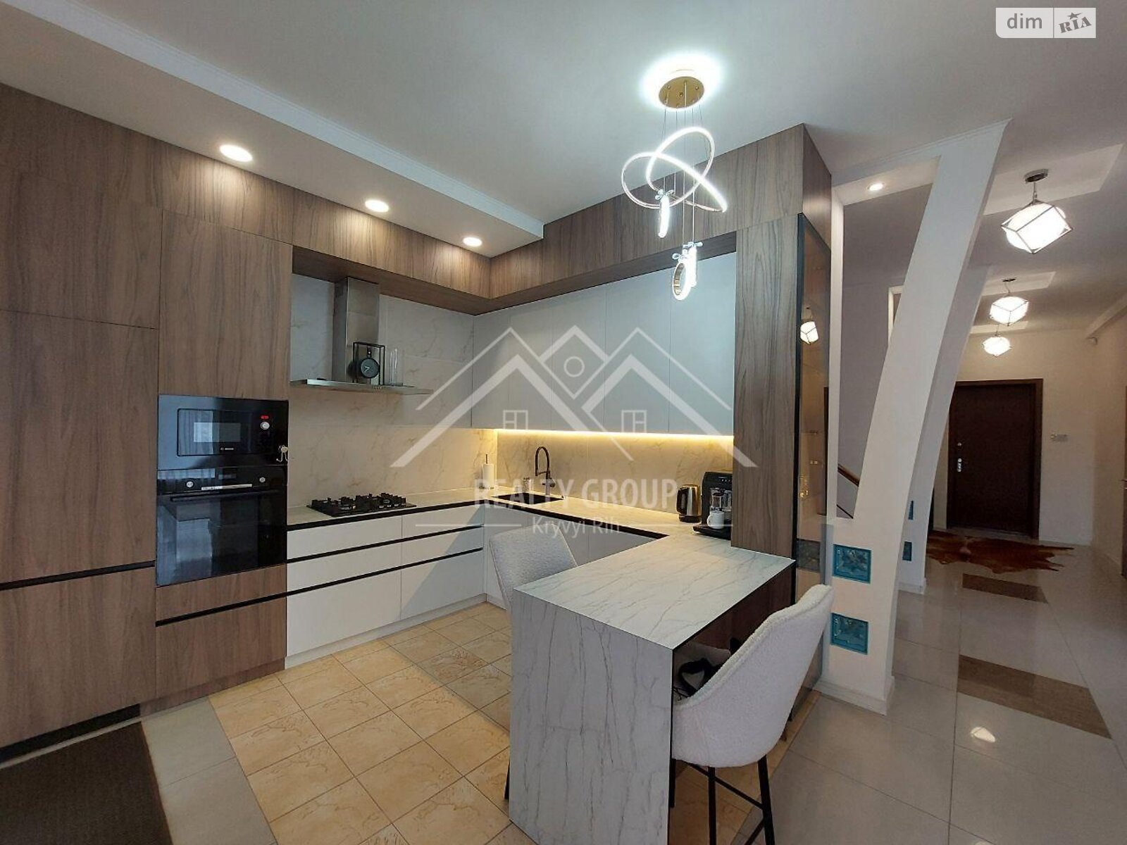 двоповерховий будинок з верандою, 259.3 кв. м, цегла. Продаж в Кривому Розі, район Центрально-Міський фото 1 двоповерховий будинок з верандою, 259.3 кв. м, цегла. Продаж в Кривому Розі, район Центрально-Міський фото 1