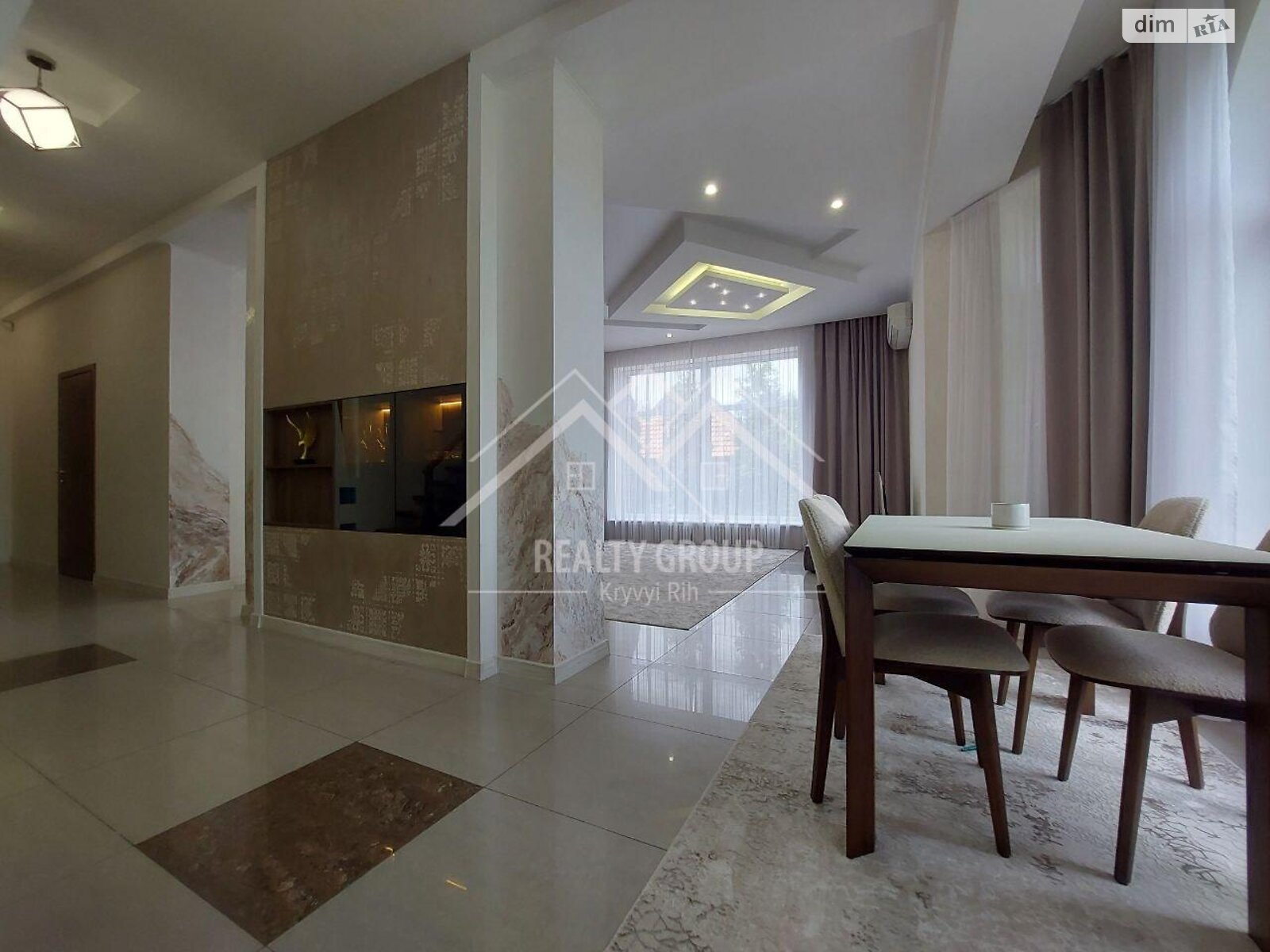 двоповерховий будинок з верандою, 259.3 кв. м, цегла. Продаж в Кривому Розі, район Центрально-Міський фото 1 двоповерховий будинок з верандою, 259.3 кв. м, цегла. Продаж в Кривому Розі, район Центрально-Міський фото 1