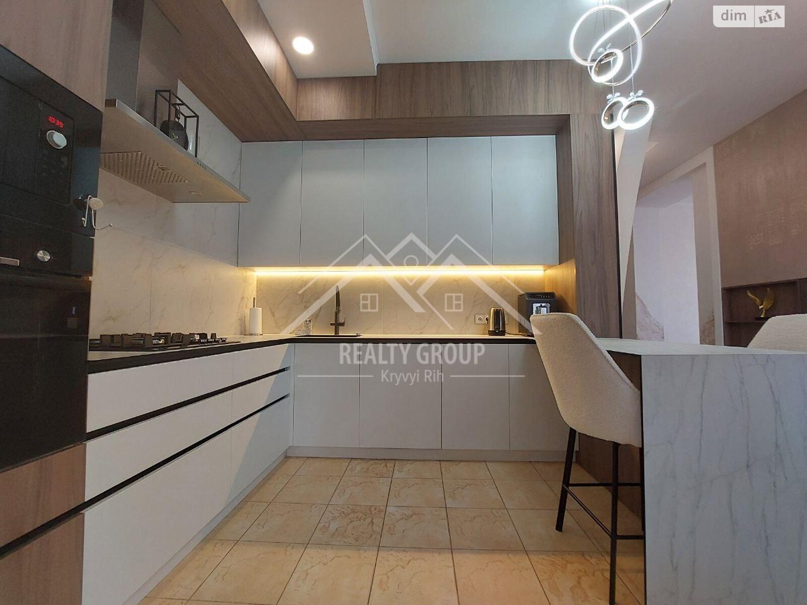 двоповерховий будинок з верандою, 259.3 кв. м, цегла. Продаж в Кривому Розі, район Центрально-Міський фото 1 двоповерховий будинок з верандою, 259.3 кв. м, цегла. Продаж в Кривому Розі, район Центрально-Міський фото 1