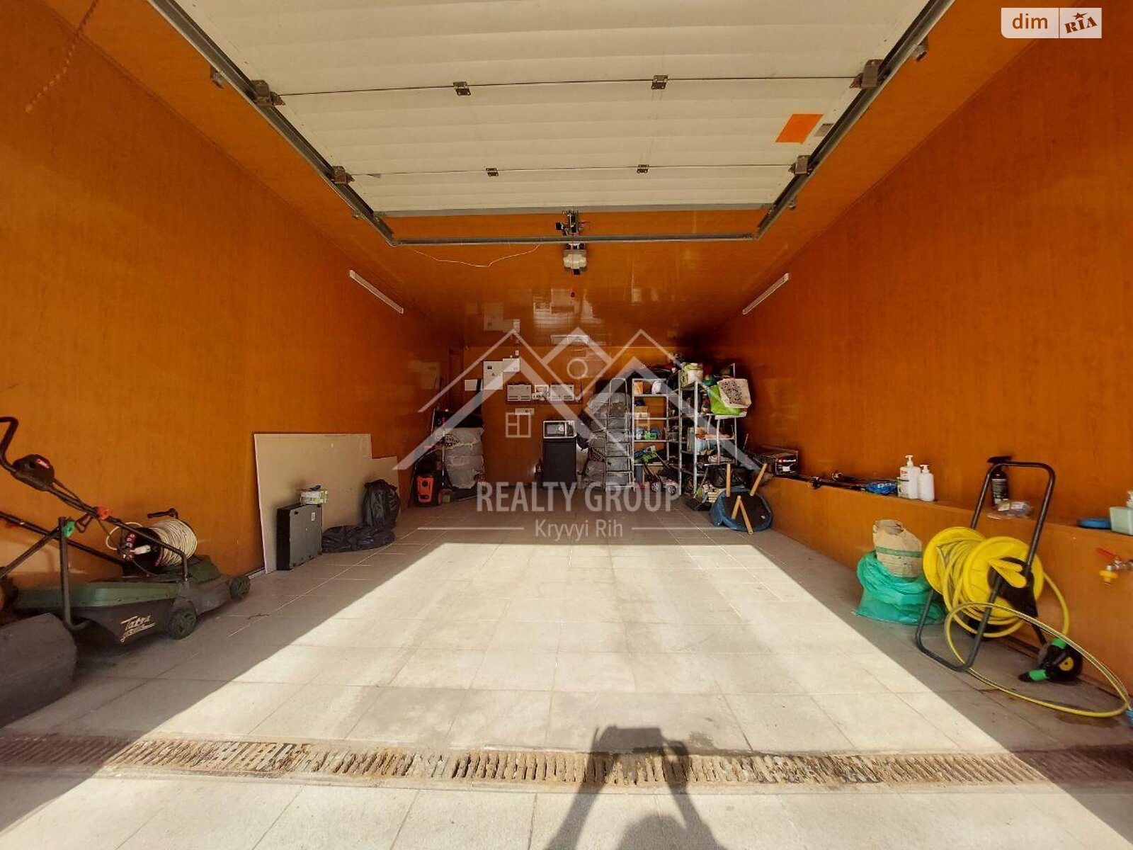 двоповерховий будинок з верандою, 259.3 кв. м, цегла. Продаж в Кривому Розі, район Центрально-Міський фото 1 двоповерховий будинок з верандою, 259.3 кв. м, цегла. Продаж в Кривому Розі, район Центрально-Міський фото 1