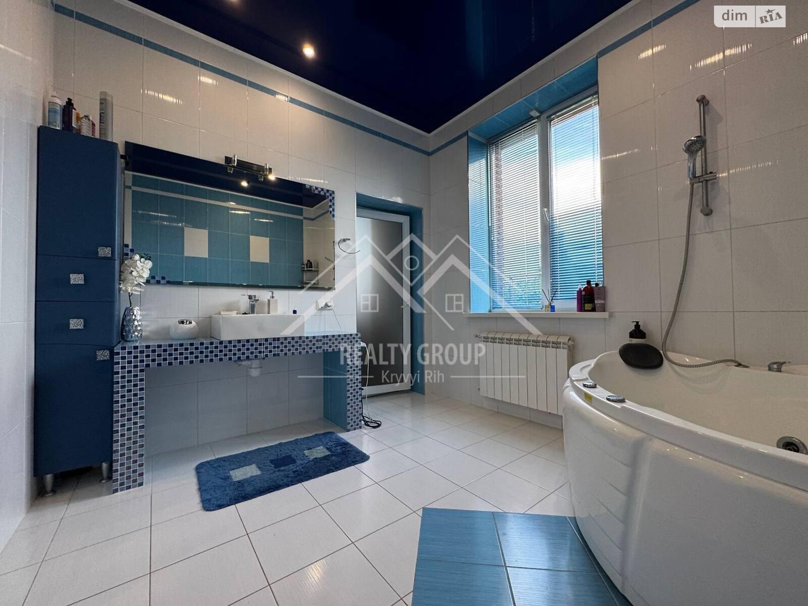 двоповерховий будинок з верандою, 259.3 кв. м, цегла. Продаж в Кривому Розі, район Центрально-Міський фото 1 двоповерховий будинок з верандою, 259.3 кв. м, цегла. Продаж в Кривому Розі, район Центрально-Міський фото 1