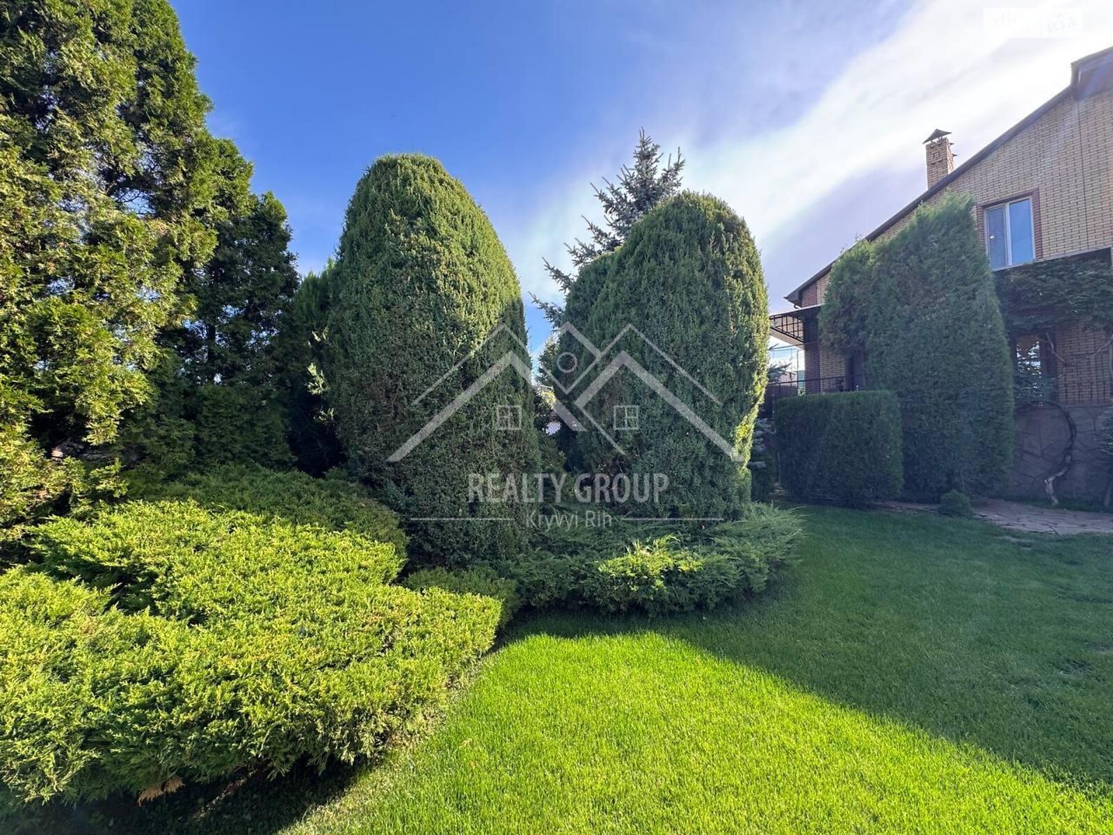 двоповерховий будинок з верандою, 259.3 кв. м, цегла. Продаж в Кривому Розі, район Центрально-Міський фото 1 двоповерховий будинок з верандою, 259.3 кв. м, цегла. Продаж в Кривому Розі, район Центрально-Міський фото 1