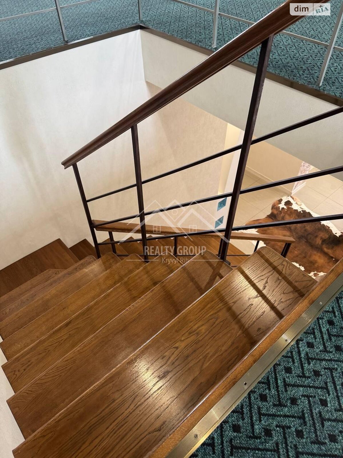 двоповерховий будинок з верандою, 259.3 кв. м, цегла. Продаж в Кривому Розі, район Центрально-Міський фото 1 двоповерховий будинок з верандою, 259.3 кв. м, цегла. Продаж в Кривому Розі, район Центрально-Міський фото 1