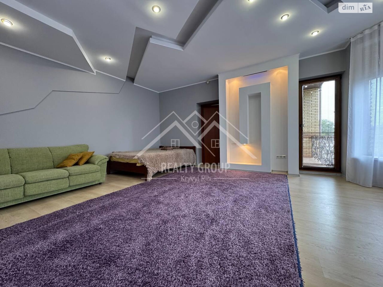 двоповерховий будинок з верандою, 259.3 кв. м, цегла. Продаж в Кривому Розі, район Центрально-Міський фото 1 двоповерховий будинок з верандою, 259.3 кв. м, цегла. Продаж в Кривому Розі, район Центрально-Міський фото 1