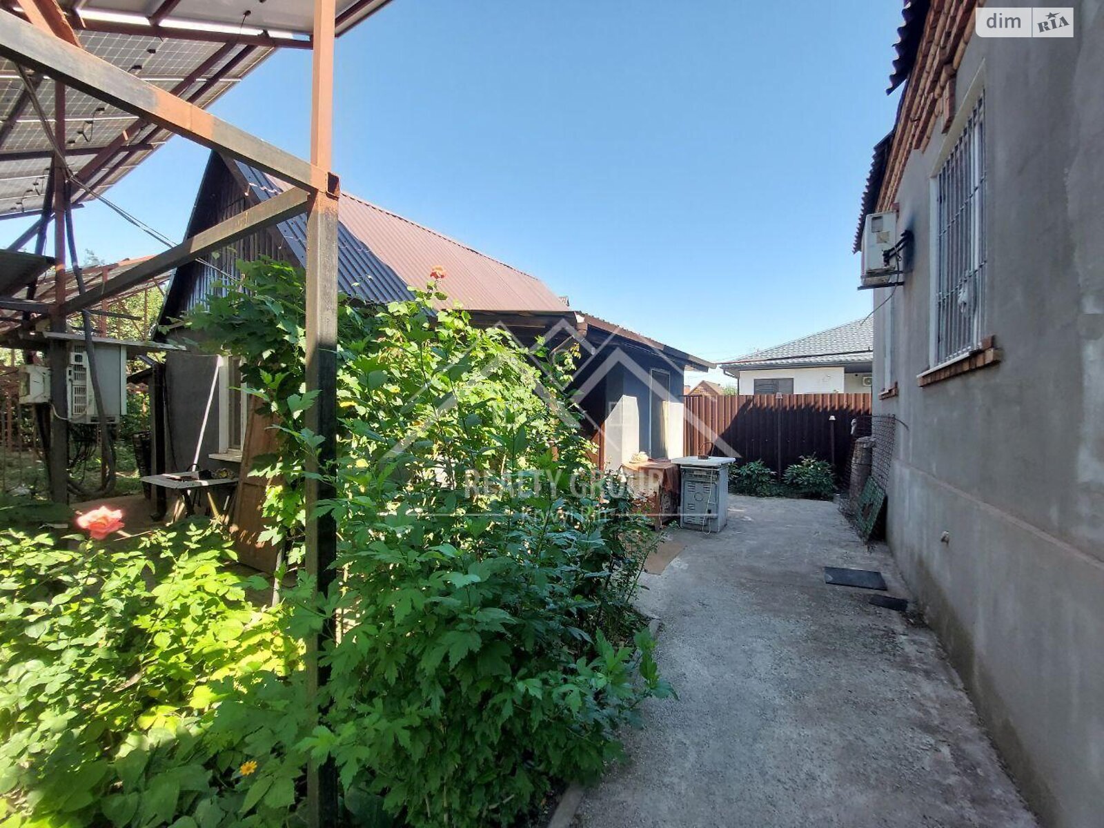 одноповерховий будинок з гаражем, 60 кв. м, цегла. Продаж в Кривому Розі, район Центрально-Міський фото 1 одноповерховий будинок з гаражем, 60 кв. м, цегла. Продаж в Кривому Розі, район Центрально-Міський фото 1