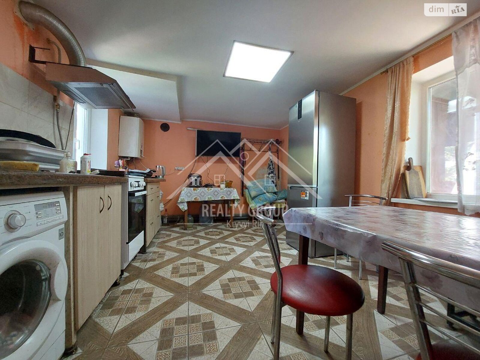одноповерховий будинок з гаражем, 60 кв. м, цегла. Продаж в Кривому Розі, район Центрально-Міський фото 1 одноповерховий будинок з гаражем, 60 кв. м, цегла. Продаж в Кривому Розі, район Центрально-Міський фото 1