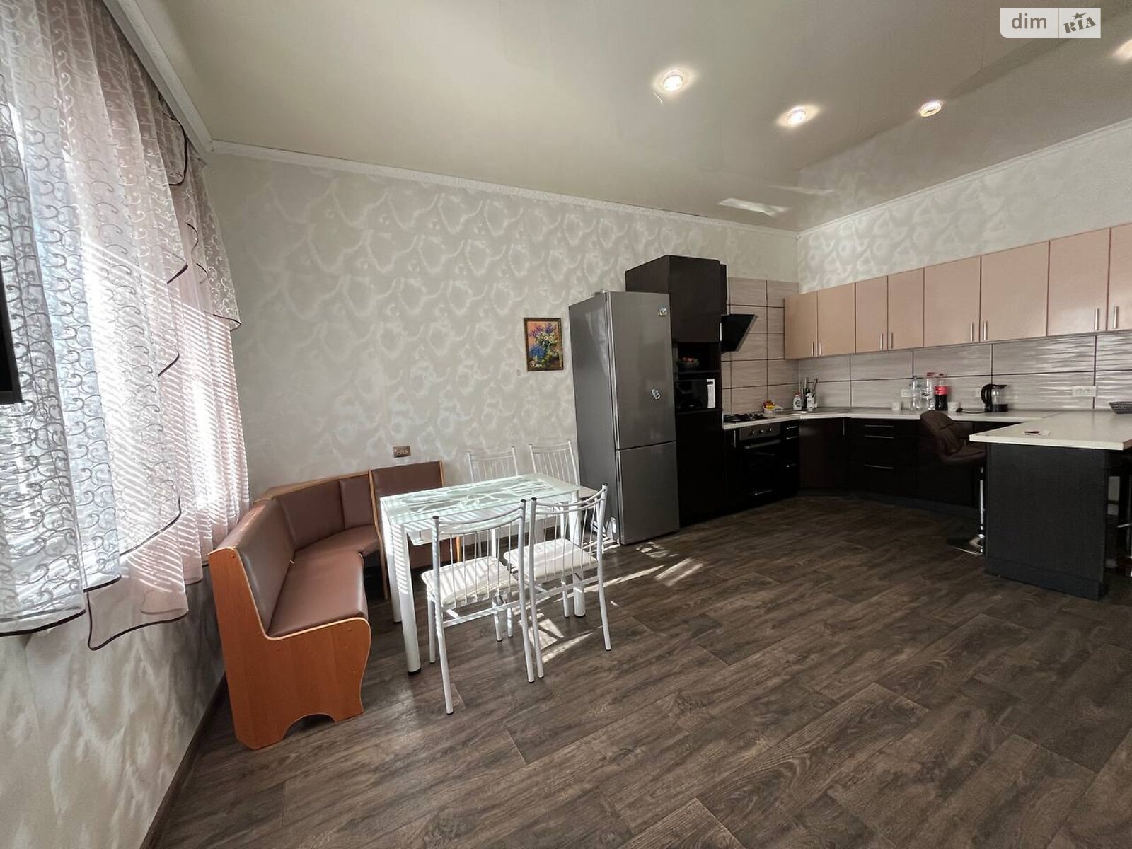 двоповерховий будинок з гаражем, 176.7 кв. м, шлакоблок. Продаж в Кривому Розі, район Центрально-Міський фото 1 двоповерховий будинок з гаражем, 176.7 кв. м, шлакоблок. Продаж в Кривому Розі, район Центрально-Міський фото 1