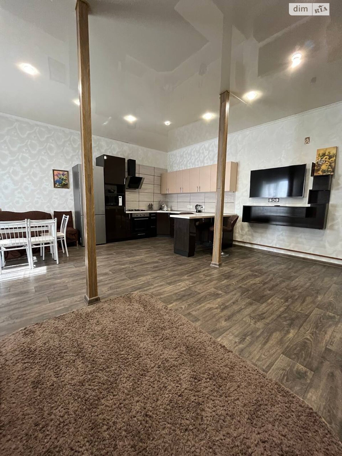 двоповерховий будинок з гаражем, 176.7 кв. м, шлакоблок. Продаж в Кривому Розі, район Центрально-Міський фото 1 двоповерховий будинок з гаражем, 176.7 кв. м, шлакоблок. Продаж в Кривому Розі, район Центрально-Міський фото 1