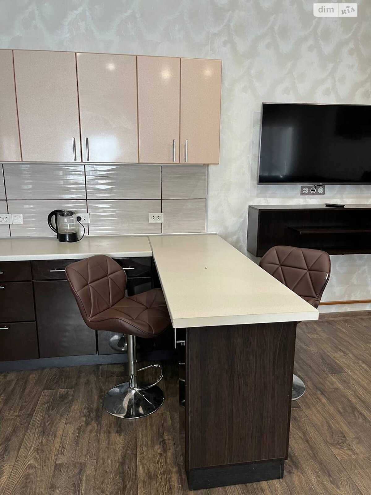 двоповерховий будинок з гаражем, 176.7 кв. м, шлакоблок. Продаж в Кривому Розі, район Центрально-Міський фото 1 двоповерховий будинок з гаражем, 176.7 кв. м, шлакоблок. Продаж в Кривому Розі, район Центрально-Міський фото 1