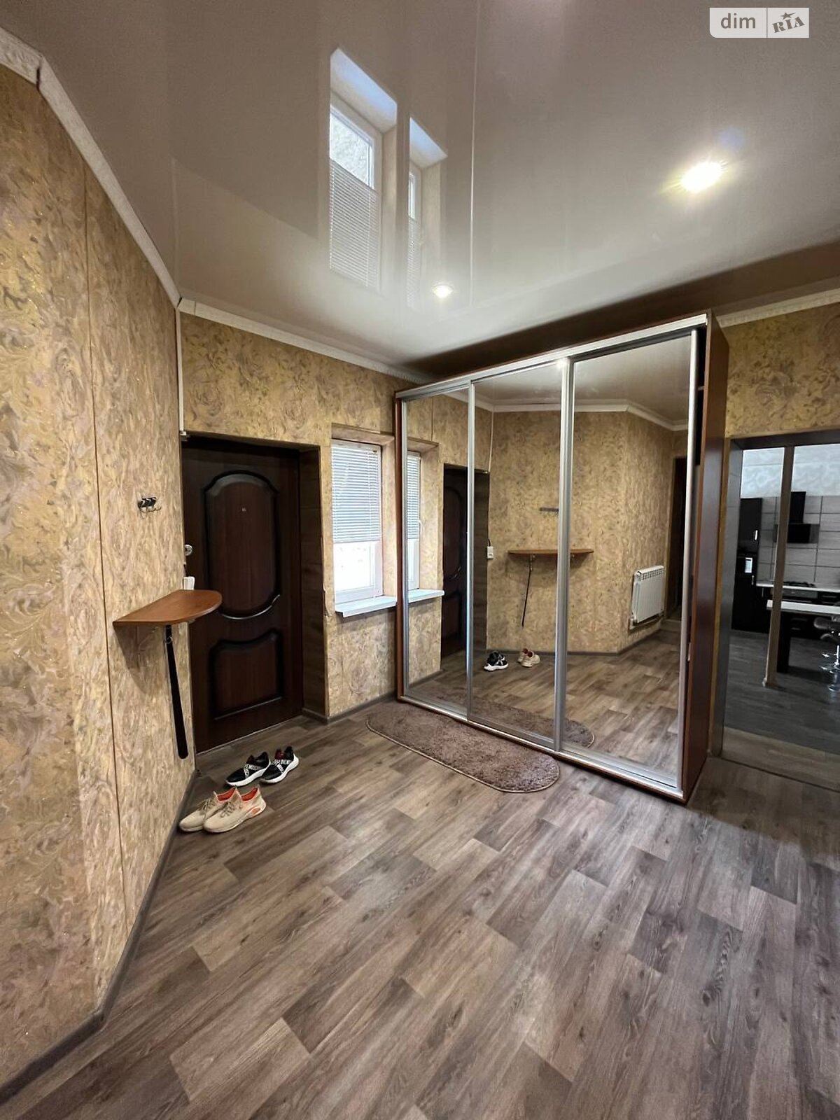 двоповерховий будинок з гаражем, 176.7 кв. м, шлакоблок. Продаж в Кривому Розі, район Центрально-Міський фото 1 двоповерховий будинок з гаражем, 176.7 кв. м, шлакоблок. Продаж в Кривому Розі, район Центрально-Міський фото 1