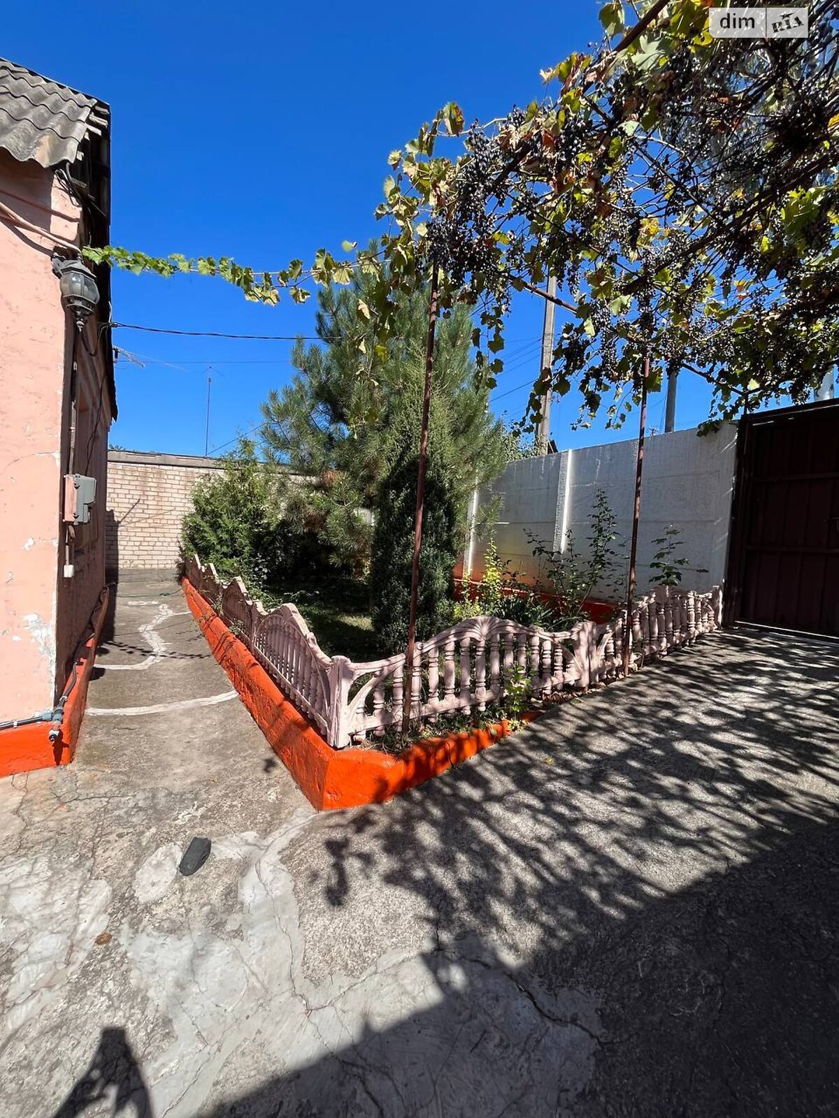 двоповерховий будинок з гаражем, 176.7 кв. м, шлакоблок. Продаж в Кривому Розі, район Центрально-Міський фото 1 двоповерховий будинок з гаражем, 176.7 кв. м, шлакоблок. Продаж в Кривому Розі, район Центрально-Міський фото 1