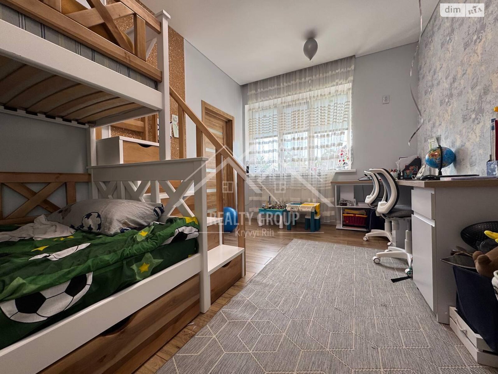 двухэтажный дом беседка, 140 кв. м, кирпич. Продажа в Кривом Роге район Центрально-Городской фото 1 двухэтажный дом беседка, 140 кв. м, кирпич. Продажа в Кривом Роге район Центрально-Городской фото 1