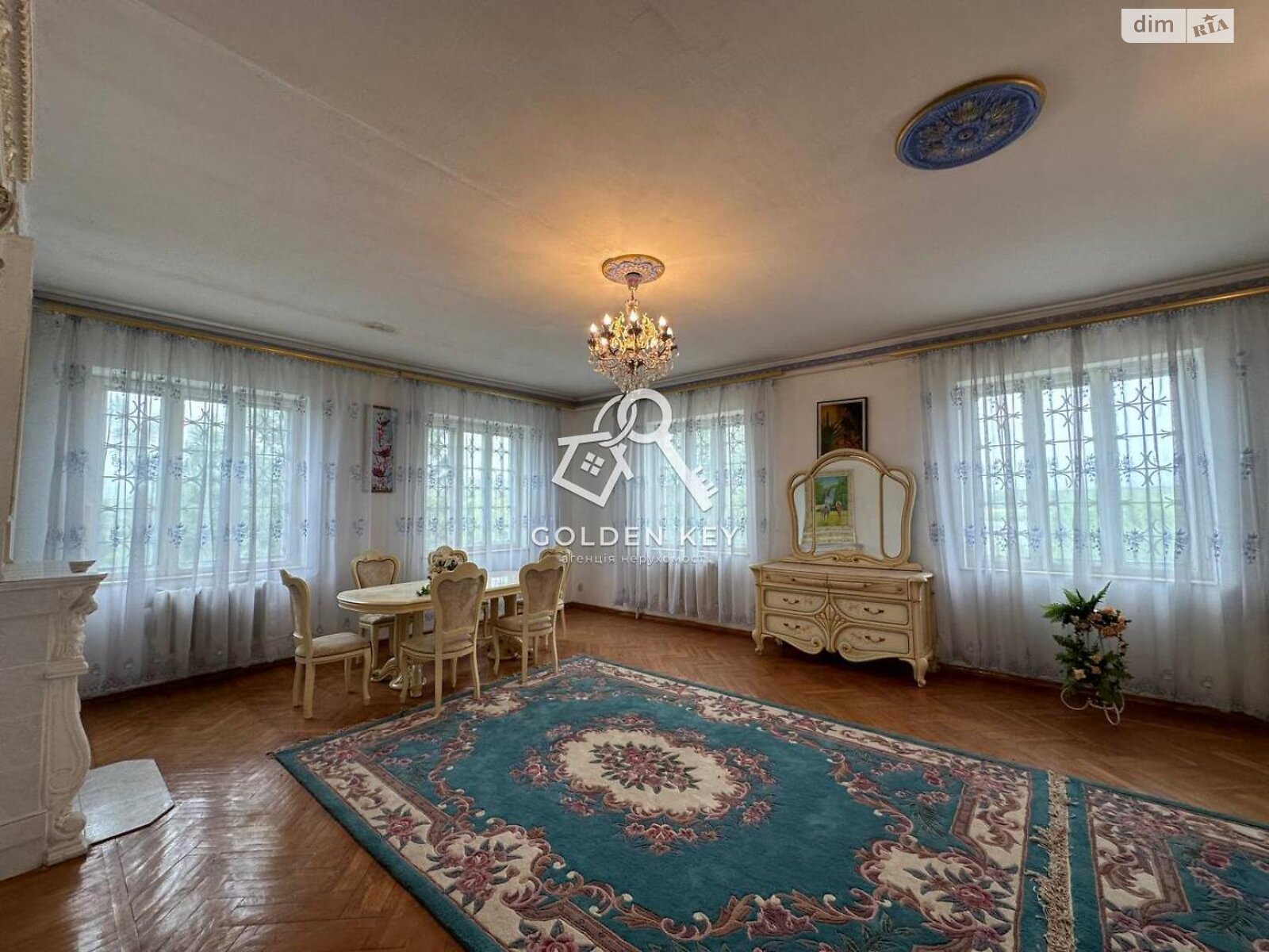 двухэтажный дом с гаражом, 382.6 кв. м, кирпич. Продажа в Кривом Роге район Центрально-Городской фото 1 двухэтажный дом с гаражом, 382.6 кв. м, кирпич. Продажа в Кривом Роге район Центрально-Городской фото 1