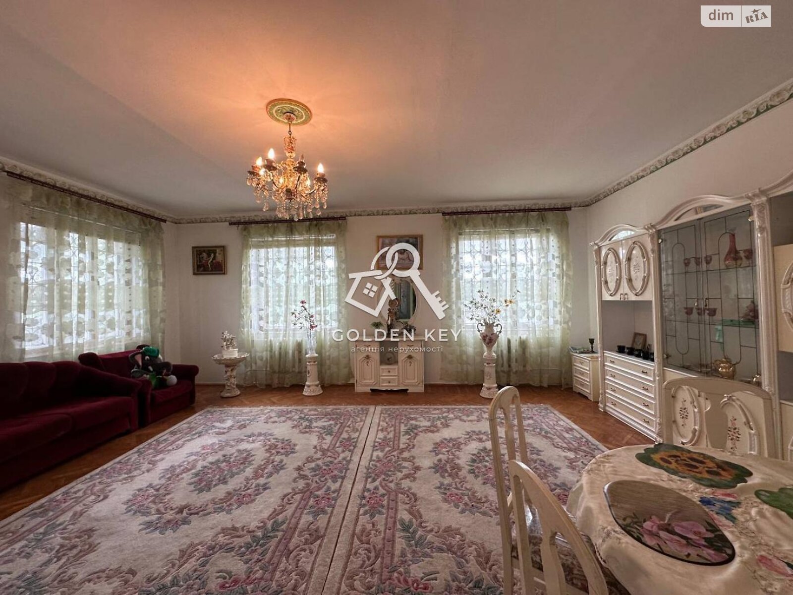 двухэтажный дом с гаражом, 382.6 кв. м, кирпич. Продажа в Кривом Роге район Центрально-Городской фото 1 двухэтажный дом с гаражом, 382.6 кв. м, кирпич. Продажа в Кривом Роге район Центрально-Городской фото 1