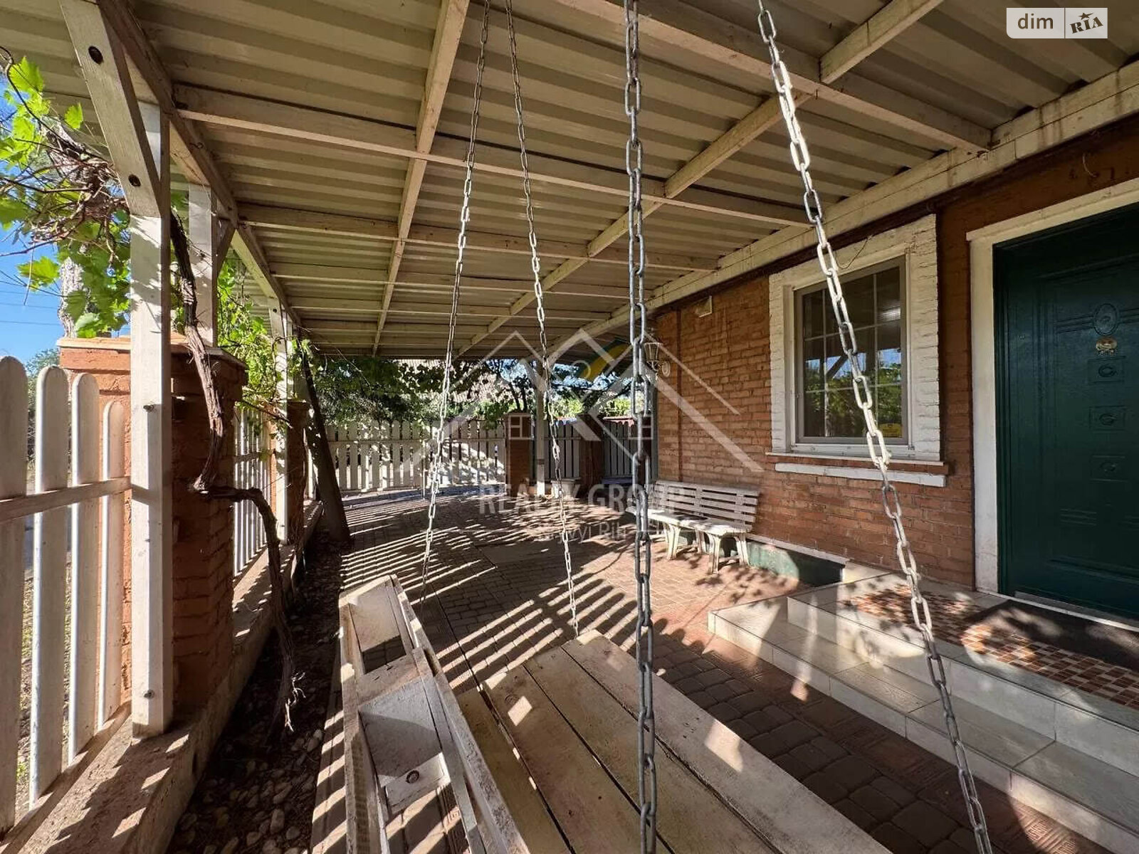 двухэтажный дом с верандой, 67.1 кв. м, кирпич. Продажа в Кривом Роге район Центрально-Городской фото 1 двухэтажный дом с верандой, 67.1 кв. м, кирпич. Продажа в Кривом Роге район Центрально-Городской фото 1