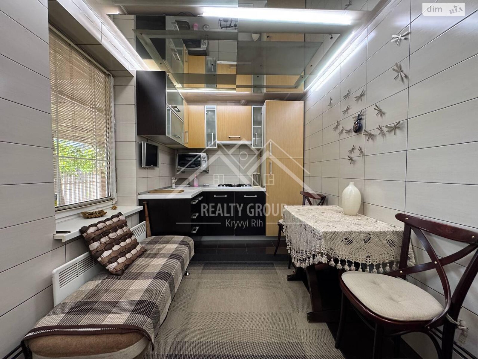 двухэтажный дом с верандой, 67.1 кв. м, кирпич. Продажа в Кривом Роге район Центрально-Городской фото 1 двухэтажный дом с верандой, 67.1 кв. м, кирпич. Продажа в Кривом Роге район Центрально-Городской фото 1