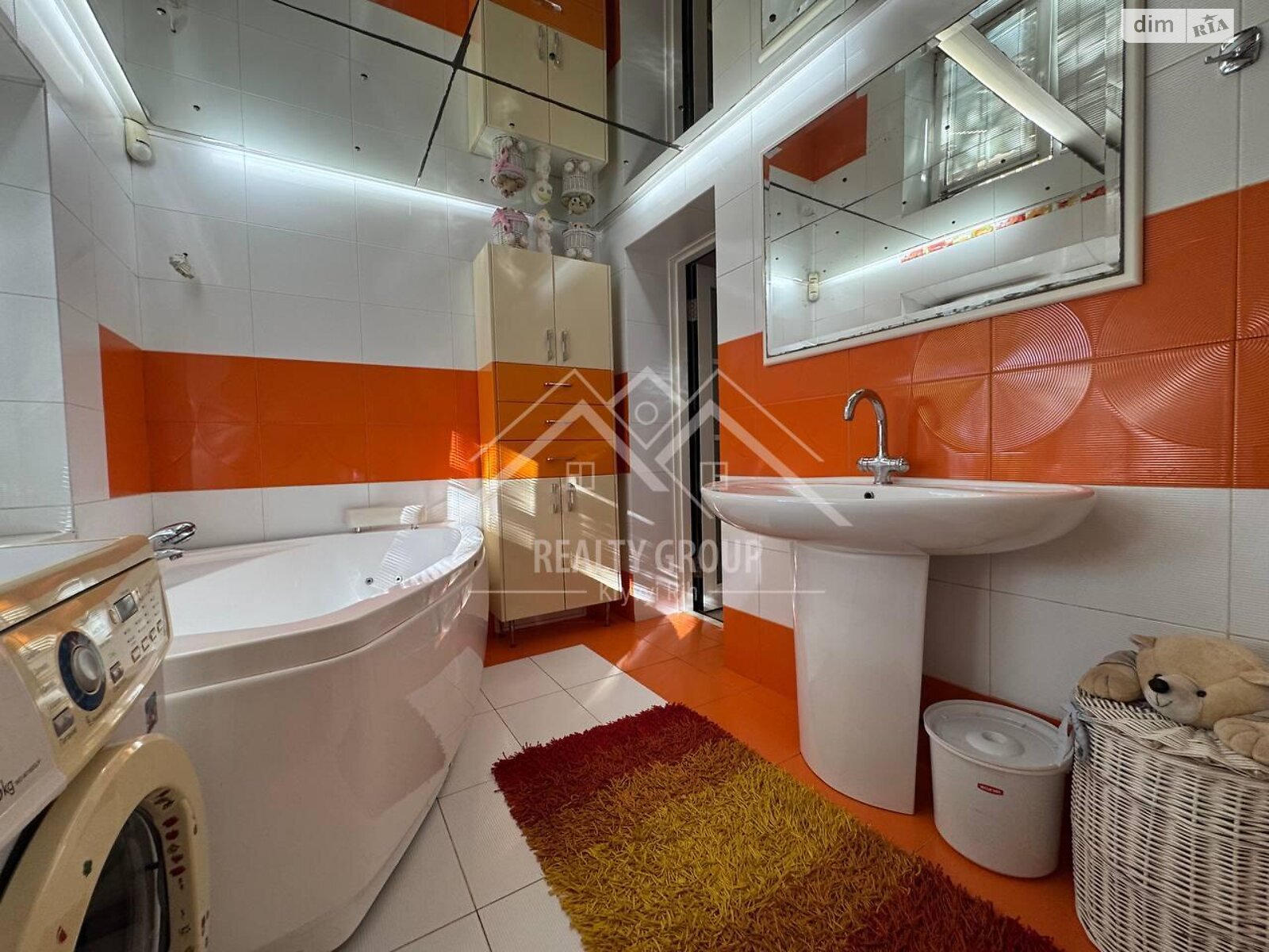 двухэтажный дом с верандой, 67.1 кв. м, кирпич. Продажа в Кривом Роге район Центрально-Городской фото 1 двухэтажный дом с верандой, 67.1 кв. м, кирпич. Продажа в Кривом Роге район Центрально-Городской фото 1