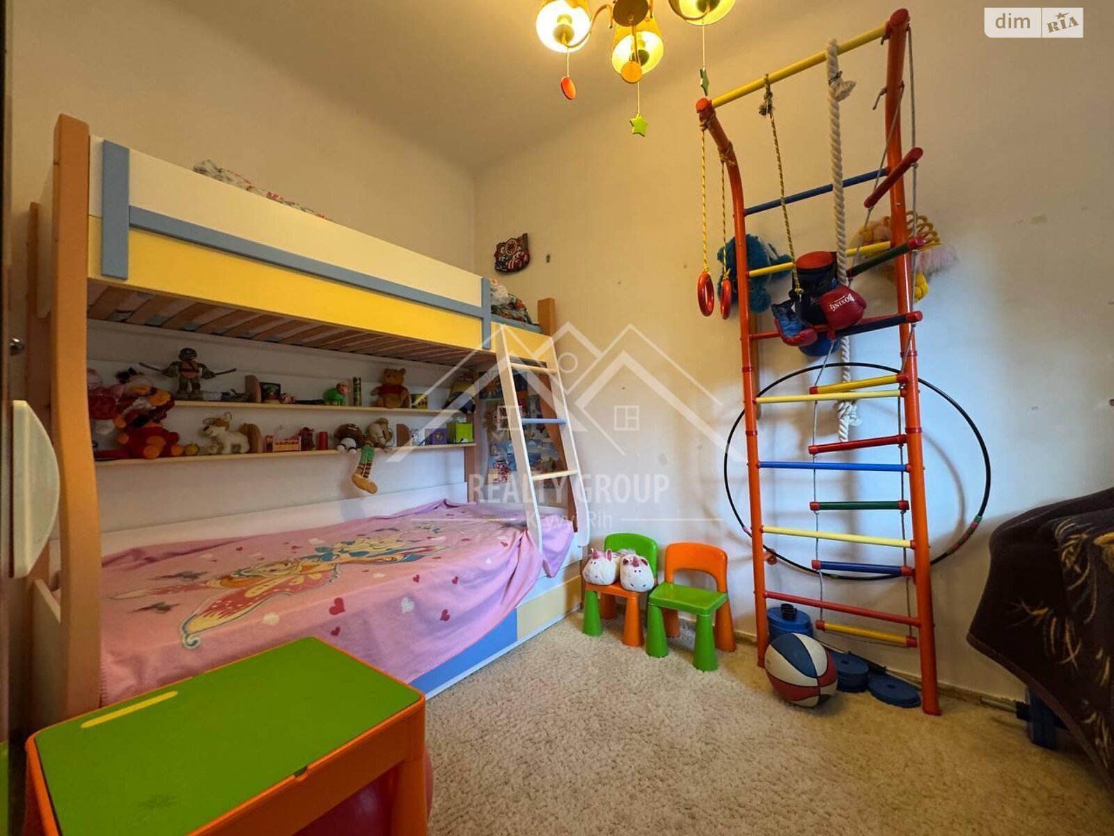 двухэтажный дом с верандой, 67.1 кв. м, кирпич. Продажа в Кривом Роге район Центрально-Городской фото 1 двухэтажный дом с верандой, 67.1 кв. м, кирпич. Продажа в Кривом Роге район Центрально-Городской фото 1