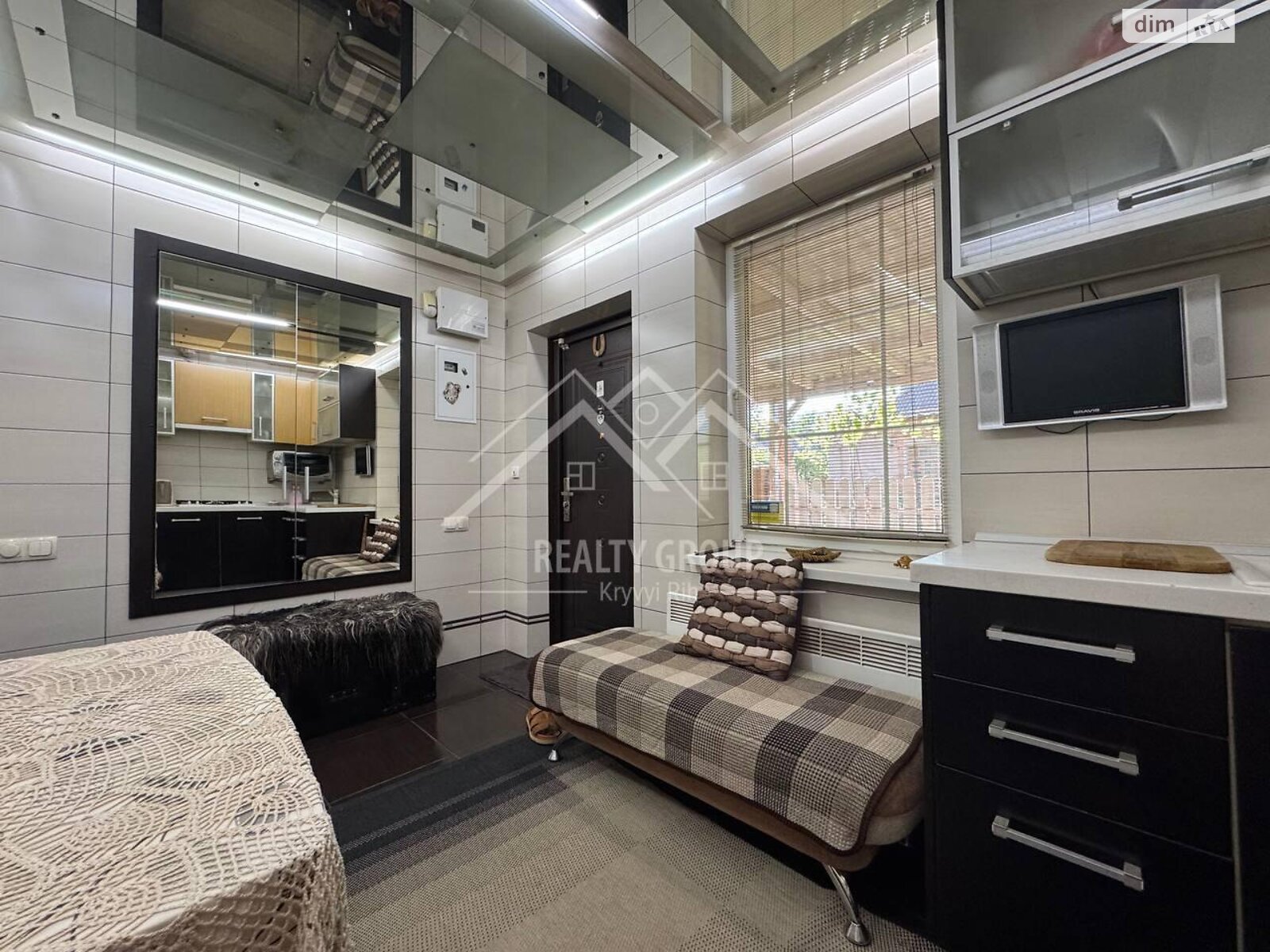 двухэтажный дом с верандой, 67.1 кв. м, кирпич. Продажа в Кривом Роге район Центрально-Городской фото 1 двухэтажный дом с верандой, 67.1 кв. м, кирпич. Продажа в Кривом Роге район Центрально-Городской фото 1