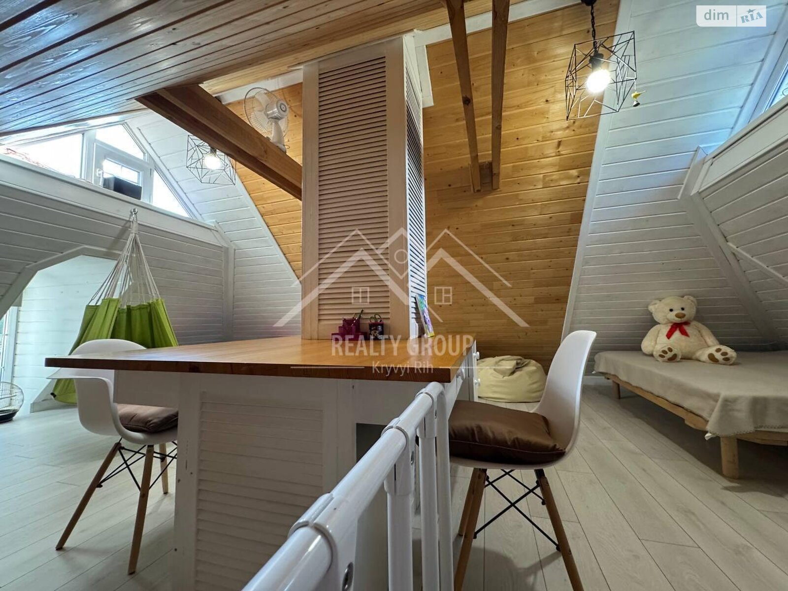 двухэтажный дом с верандой, 67.1 кв. м, кирпич. Продажа в Кривом Роге район Центрально-Городской фото 1 двухэтажный дом с верандой, 67.1 кв. м, кирпич. Продажа в Кривом Роге район Центрально-Городской фото 1