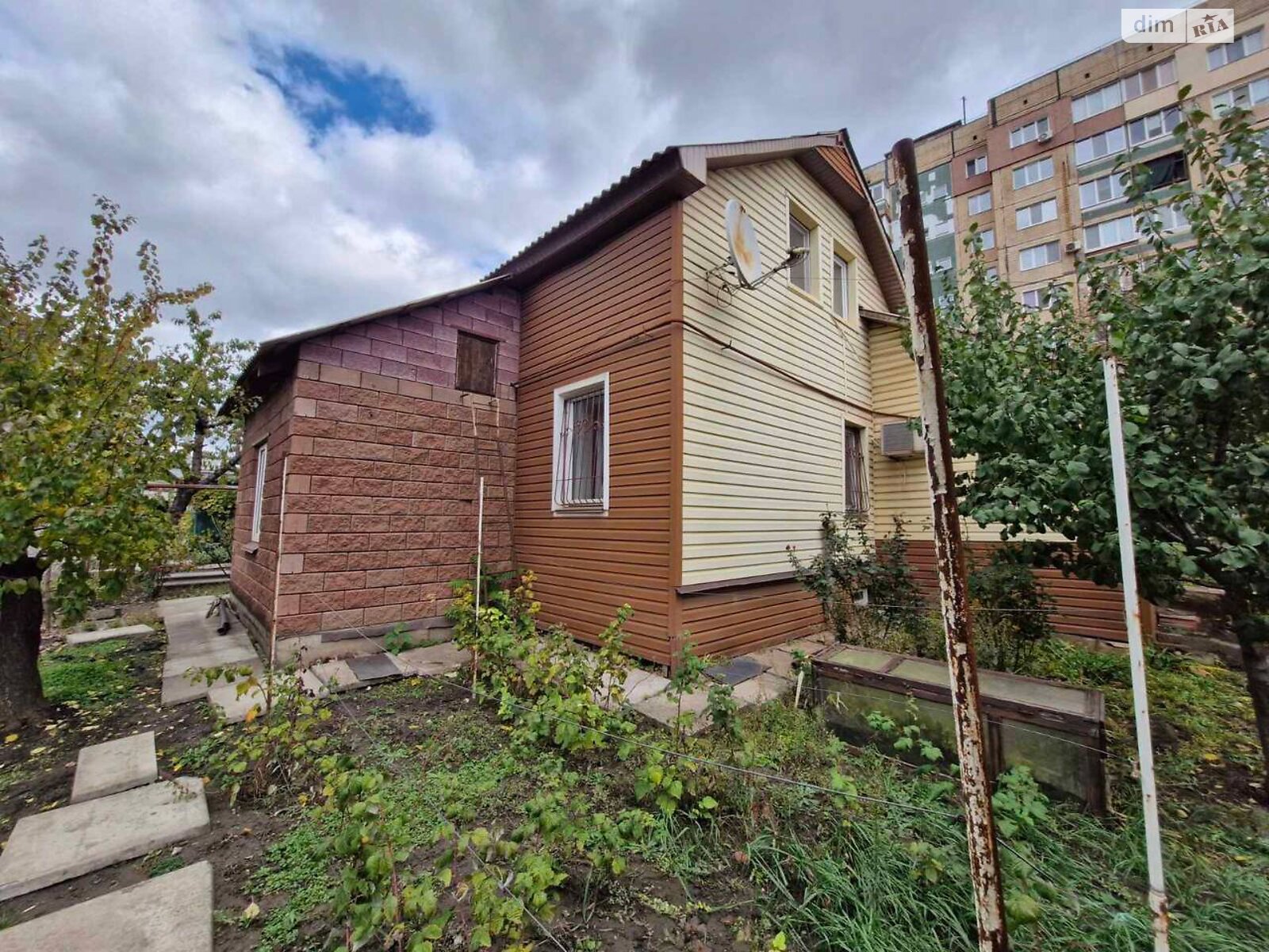 двоповерховий будинок з гаражем, 117 кв. м, цегла. Продаж в Кривому Розі, район Центрально-Міський фото 1