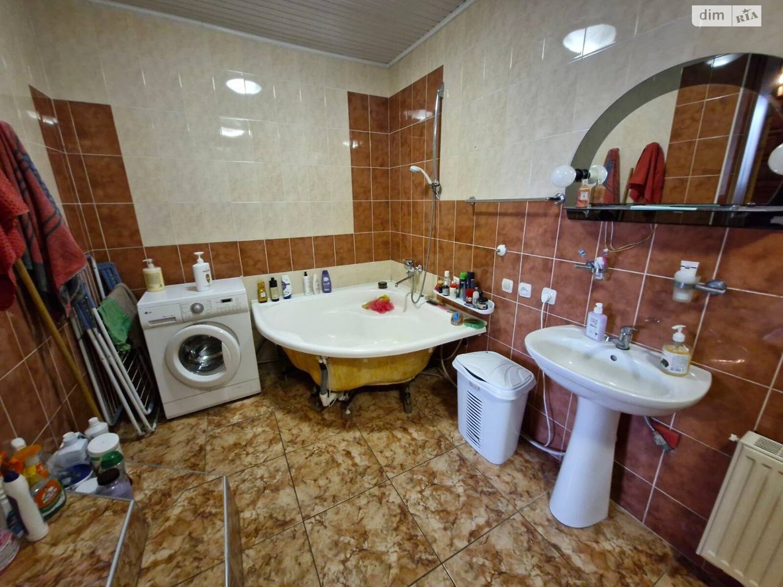 двоповерховий будинок з гаражем, 117 кв. м, цегла. Продаж в Кривому Розі, район Центрально-Міський фото 1