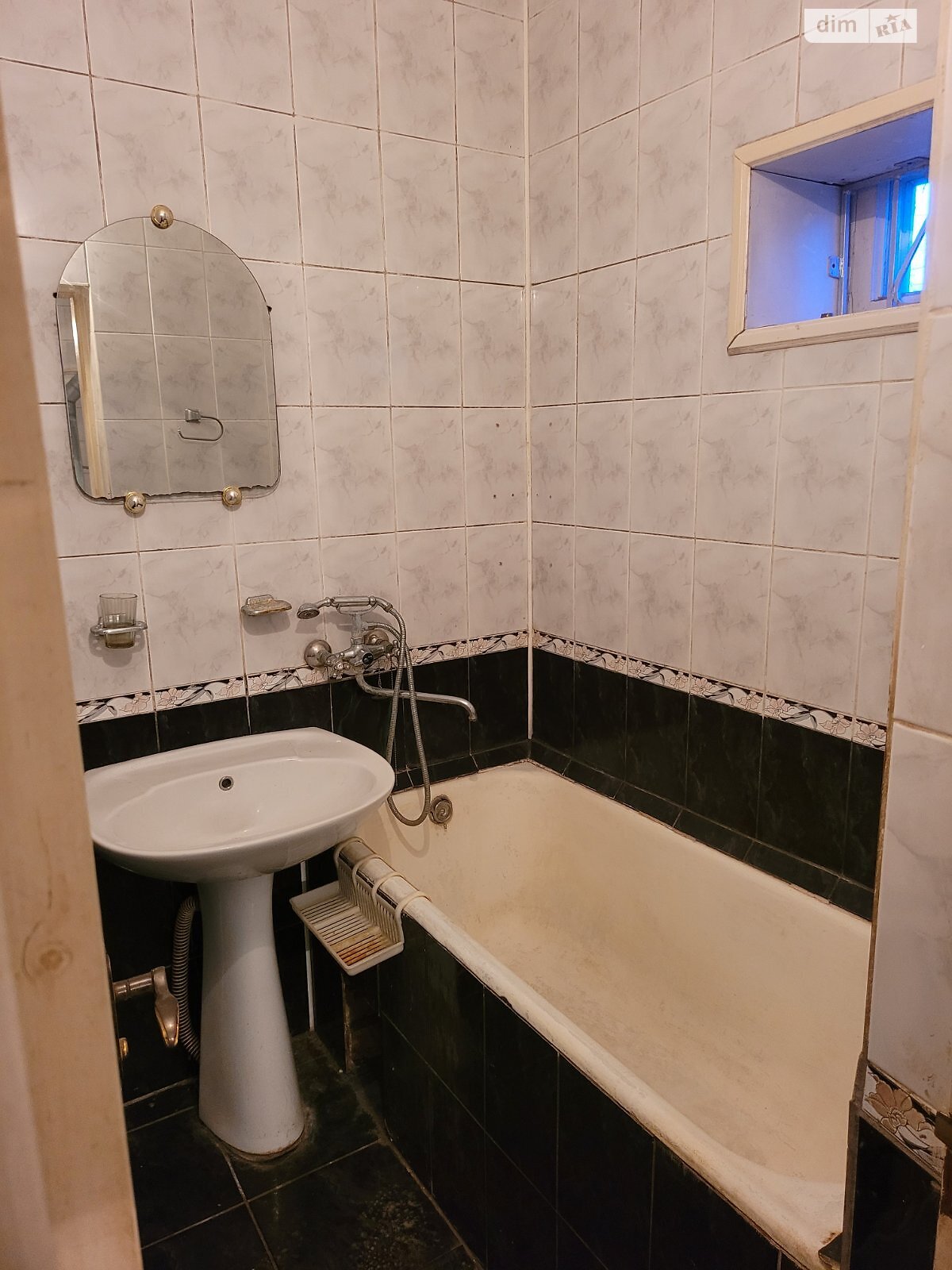 одноповерховий будинок з мансардою, 101.1 кв. м, моноліт. Продаж в Кривому Розі, район Центрально-Міський фото 1 одноповерховий будинок з мансардою, 101.1 кв. м, моноліт. Продаж в Кривому Розі, район Центрально-Міський фото 1