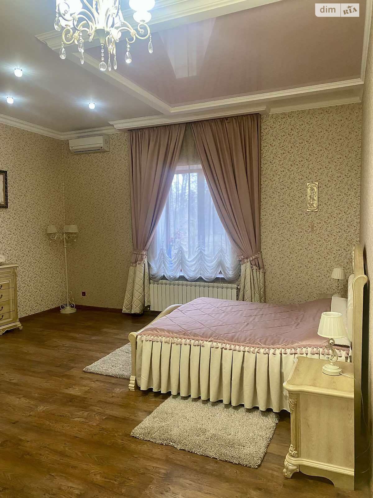 двоповерховий будинок з балконом, 280 кв. м, пінобетон. Продаж в Кривому Розі, район Центрально-Міський фото 1