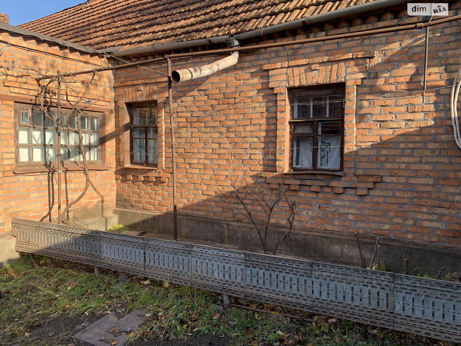 одноповерховий будинок з гаражем, 52 кв. м, цегла. Продаж у Кривому Розі фото 1 одноповерховий будинок з гаражем, 52 кв. м, цегла. Продаж у Кривому Розі фото 1