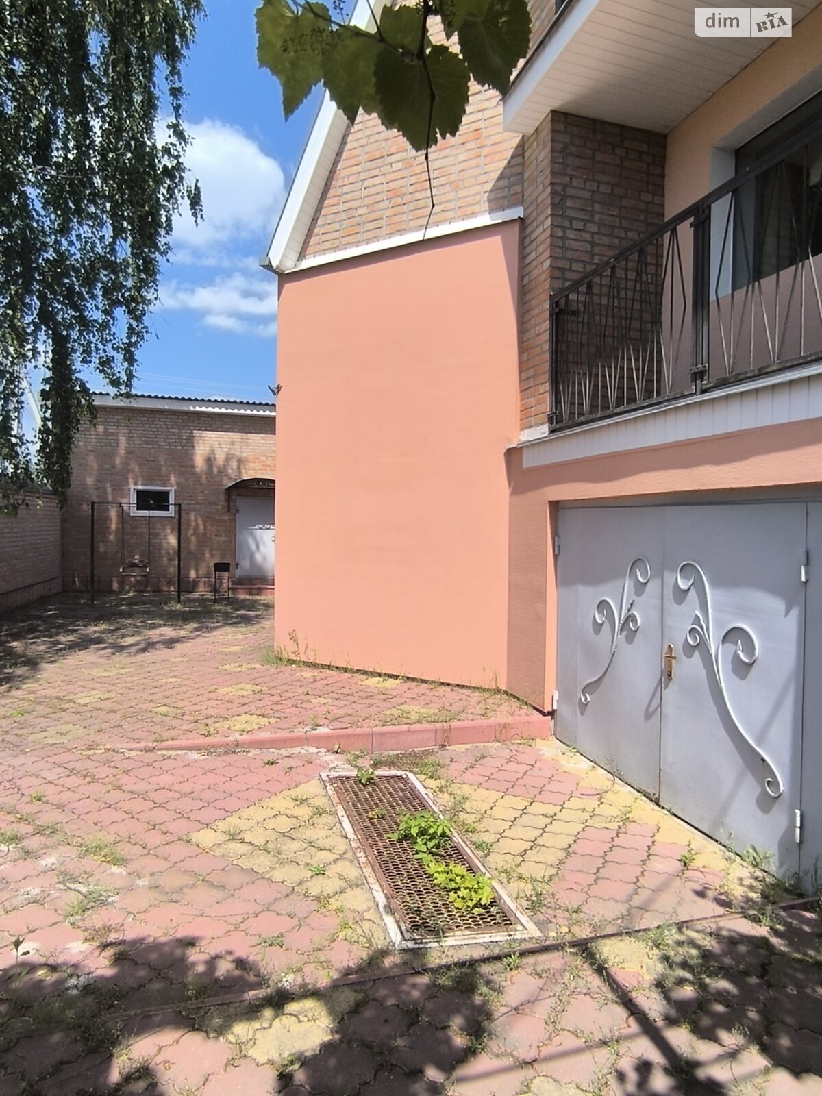 трехэтажный дом с гаражом, 250.7 кв. м, кирпич. Продажа в Кропивницком фото 1 трехэтажный дом с гаражом, 250.7 кв. м, кирпич. Продажа в Кропивницком фото 1