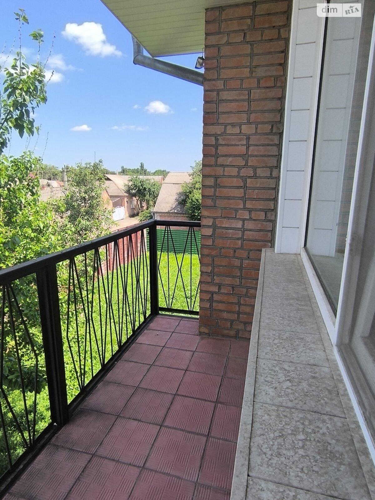 трехэтажный дом с гаражом, 250.7 кв. м, кирпич. Продажа в Кропивницком фото 1 трехэтажный дом с гаражом, 250.7 кв. м, кирпич. Продажа в Кропивницком фото 1
