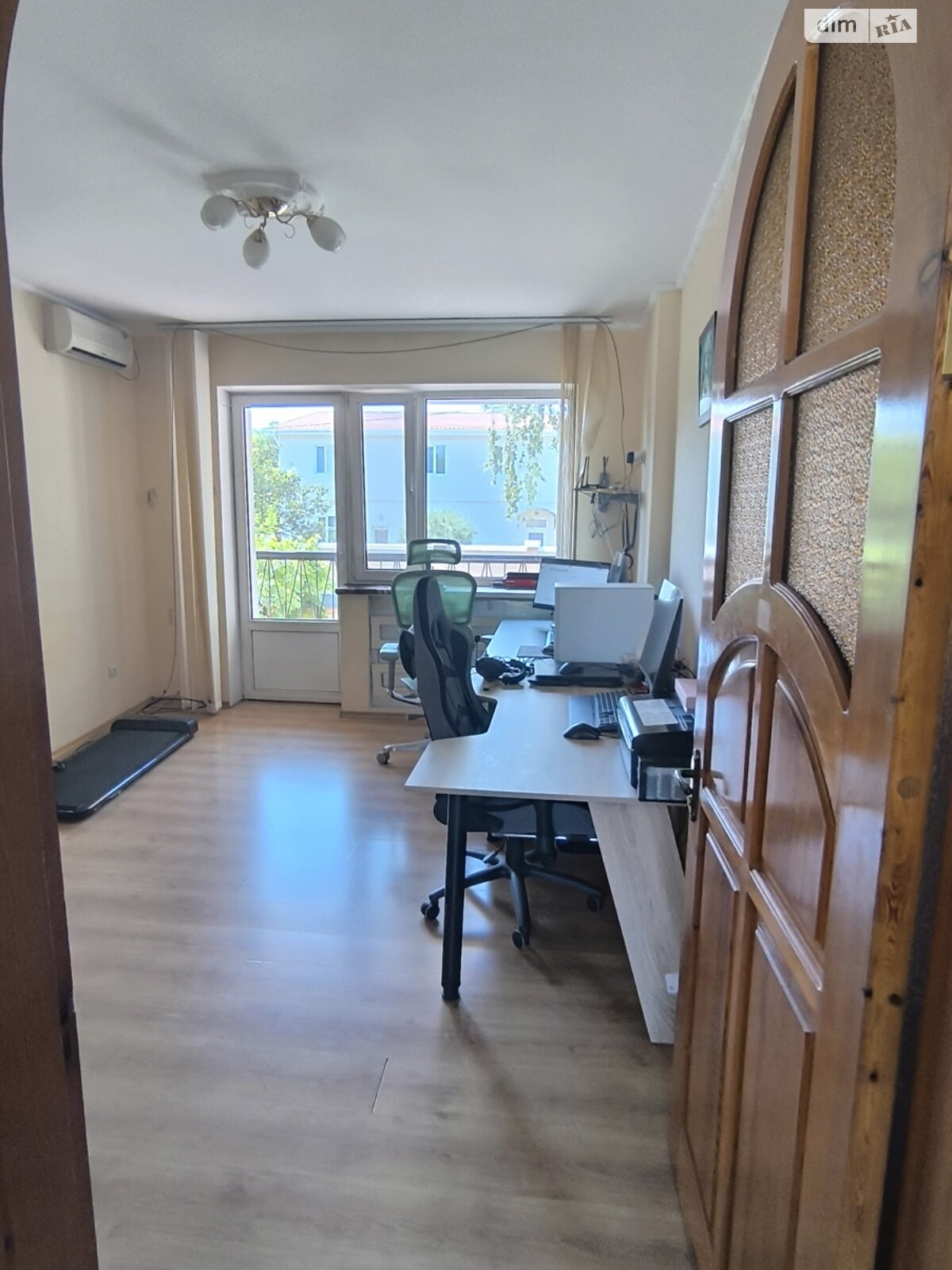 трехэтажный дом с гаражом, 250.7 кв. м, кирпич. Продажа в Кропивницком фото 1 трехэтажный дом с гаражом, 250.7 кв. м, кирпич. Продажа в Кропивницком фото 1