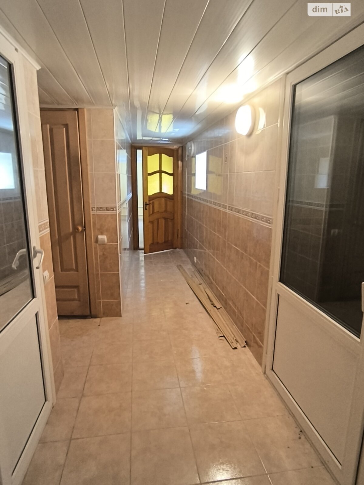 трехэтажный дом с гаражом, 250.7 кв. м, кирпич. Продажа в Кропивницком фото 1 трехэтажный дом с гаражом, 250.7 кв. м, кирпич. Продажа в Кропивницком фото 1