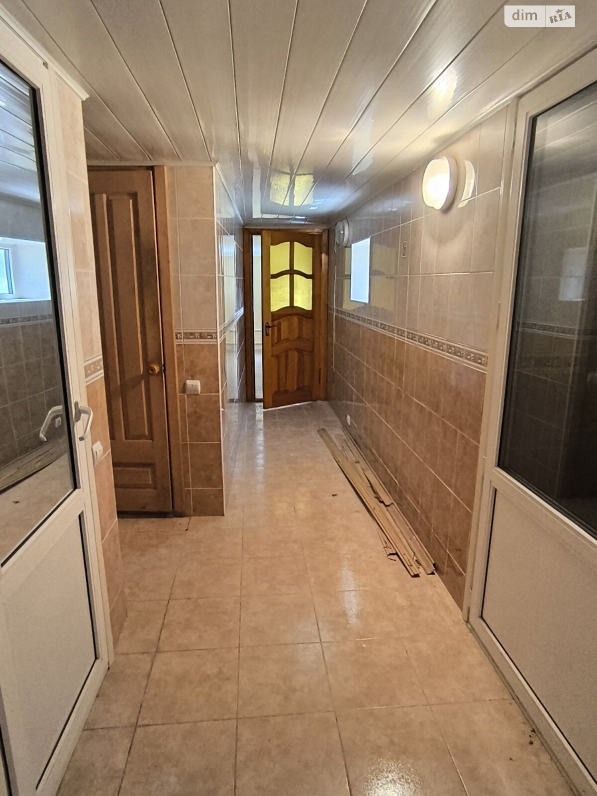 трехэтажный дом с гаражом, 250.7 кв. м, кирпич. Продажа в Кропивницком фото 1 трехэтажный дом с гаражом, 250.7 кв. м, кирпич. Продажа в Кропивницком фото 1