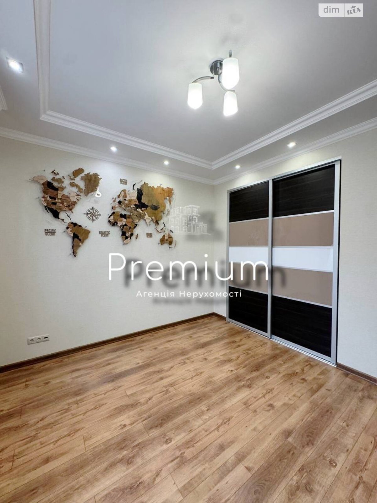 одноэтажный дом с гаражом, 171 кв. м, кирпич. Продажа в Кропивницком фото 1 одноэтажный дом с гаражом, 171 кв. м, кирпич. Продажа в Кропивницком фото 1