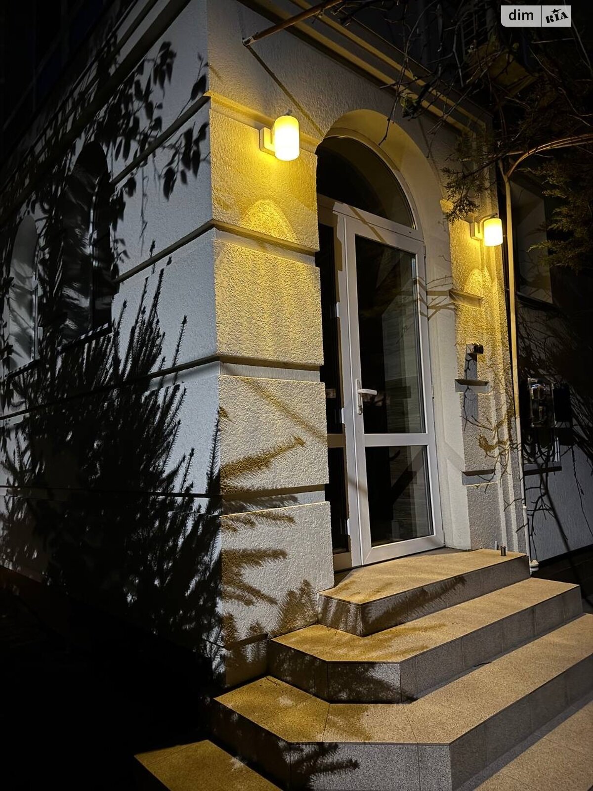 двоповерховий будинок з гаражем, 240 кв. м, керамзітобетон. Продаж в Кропивницькому, район Масляниківка фото 1 двоповерховий будинок з гаражем, 240 кв. м, керамзітобетон. Продаж в Кропивницькому, район Масляниківка фото 1