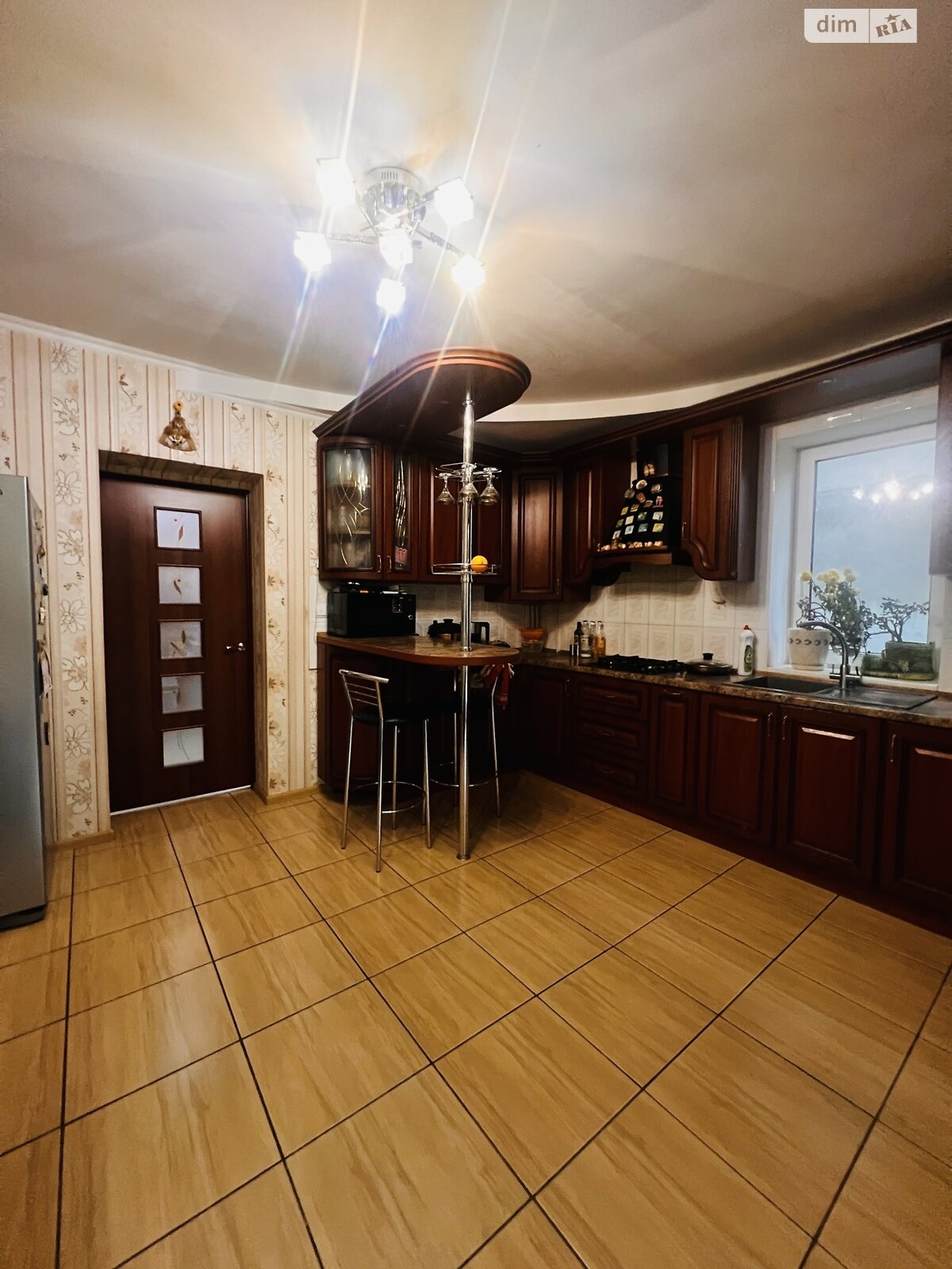 трехэтажный дом с балконом, 234.4 кв. м, кирпич. Продажа в Кропивницком район Новая Балашовка фото 1 трехэтажный дом с балконом, 234.4 кв. м, кирпич. Продажа в Кропивницком район Новая Балашовка фото 1