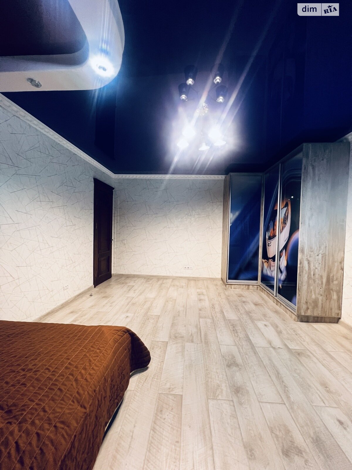 трехэтажный дом с балконом, 234.4 кв. м, кирпич. Продажа в Кропивницком район Новая Балашовка фото 1 трехэтажный дом с балконом, 234.4 кв. м, кирпич. Продажа в Кропивницком район Новая Балашовка фото 1